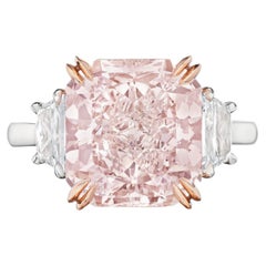 3 Karat Radiant Statement Fancy rosa Diamantring Eine kronenwürdige Rarität
