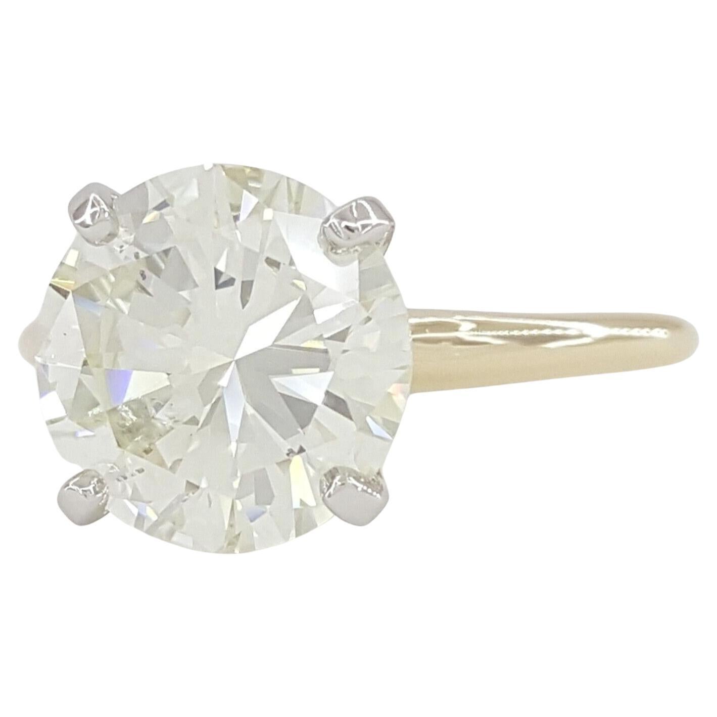 Round Cut 3 Carat Round Brilliant Cut Diamond 14k Yellow Gold Engagement Ring For Sale