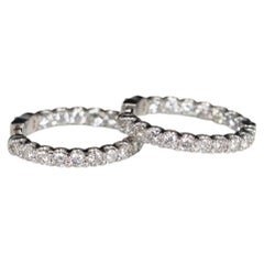 Pendientes de aro «Inside-Out» con diamantes redondos de 3 quilates en oro blanco de 14k