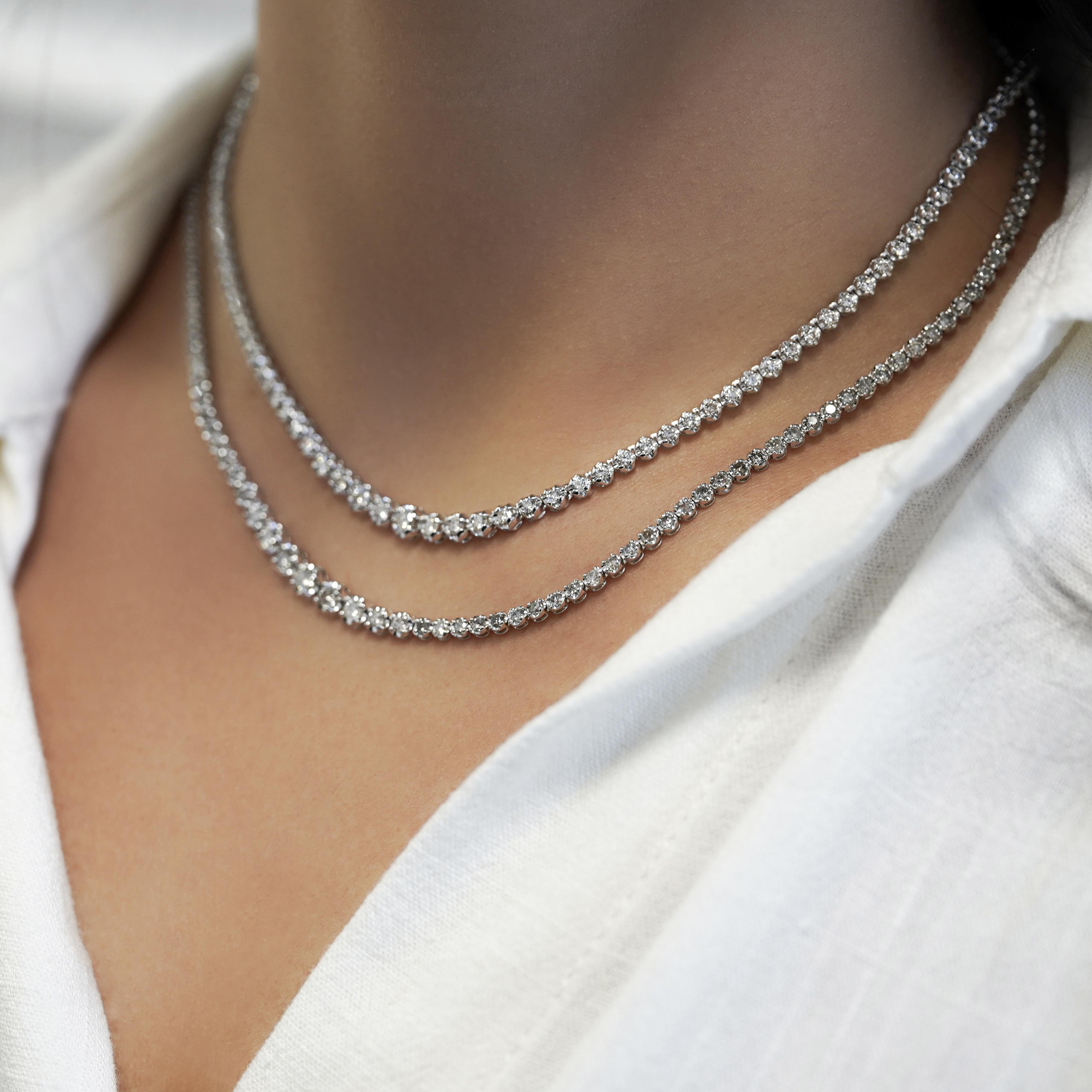 Brilliant Cut 3 Carat Round Diamond Platinum Graduated Tennis Necklace For Sale