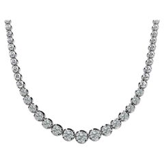 Collier tennis gradué en platine avec diamants ronds de 3 carats