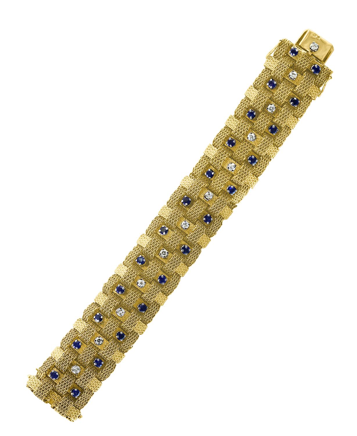 3 Carat Sapphire and 2 Carat Diamond Bracelet in 18 Karat Yellow Gold 116 Gm For Sale 5