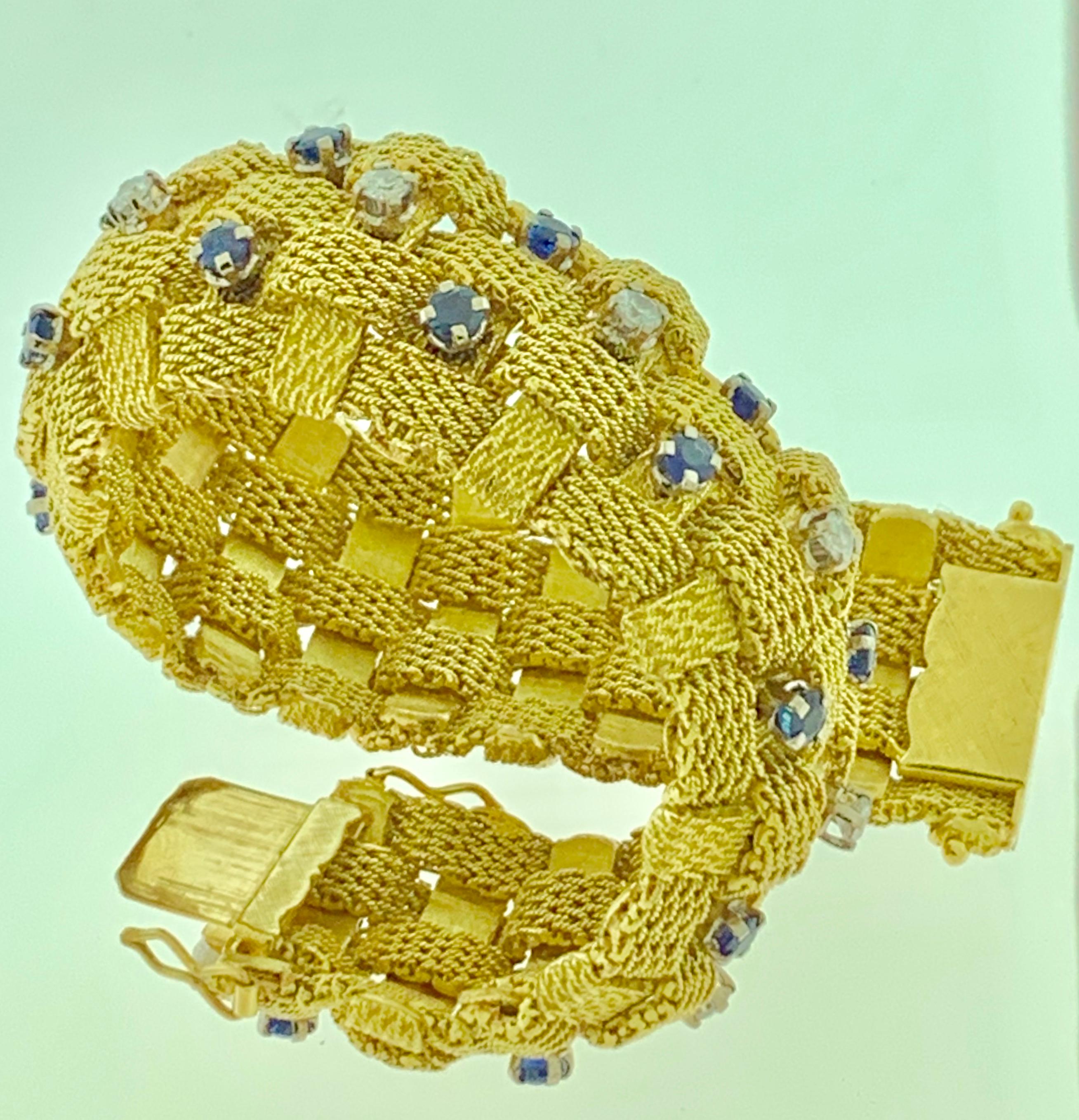 Women's 3 Carat Sapphire and 2 Carat Diamond Bracelet in 18 Karat Yellow Gold 116 Gm For Sale