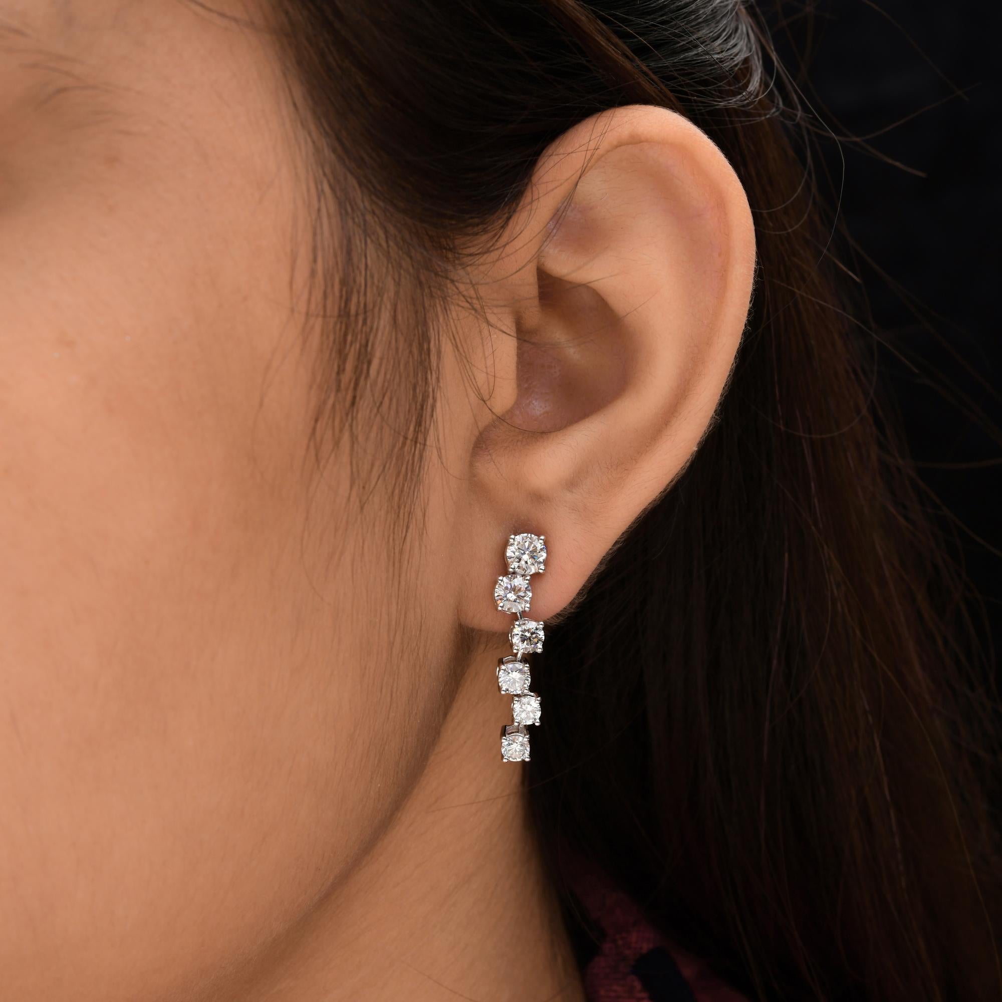 Modern 3 Carat SI Clarity HI Color Round Brilliant Cut Diamond Earrings 18k White Gold For Sale