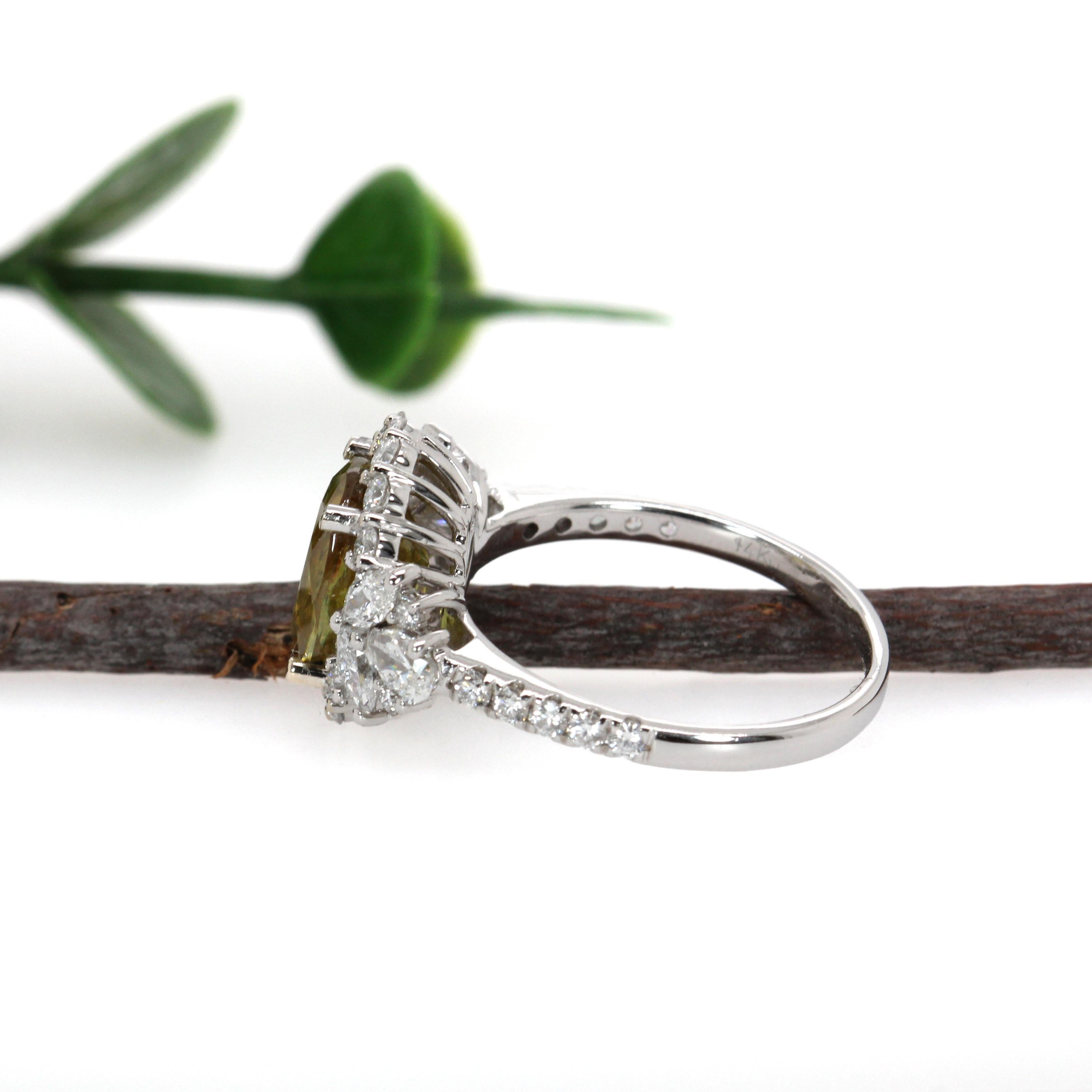 3 Carat Sphene Ring with Natural Diamonds in Solid 14K White Gold  OV 10x8mm For Sale 1