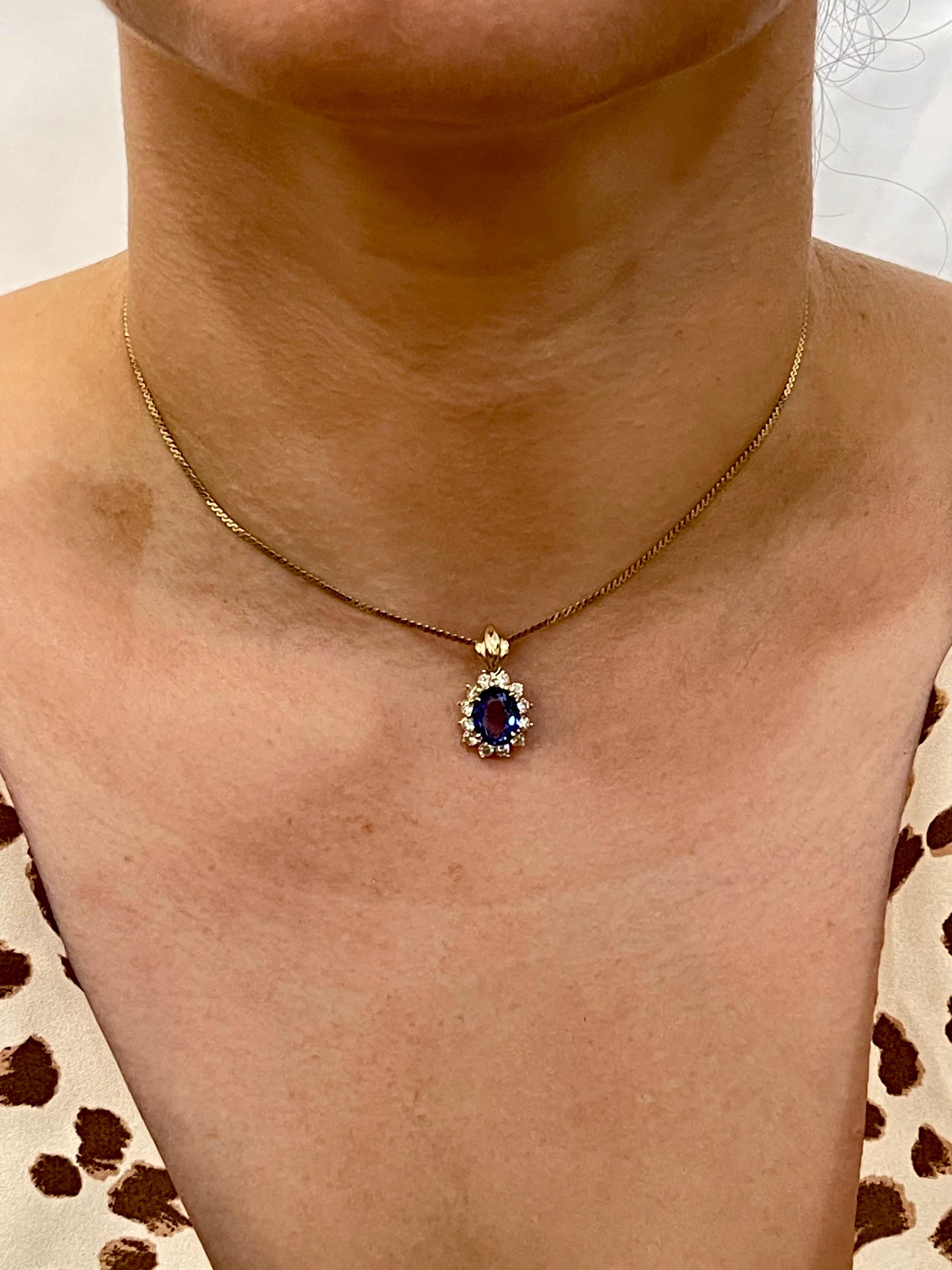 3 Carat Tanzanite and 1 Ct Diamond Pendant or Necklace 14 Karat Yellow Gold For Sale 7