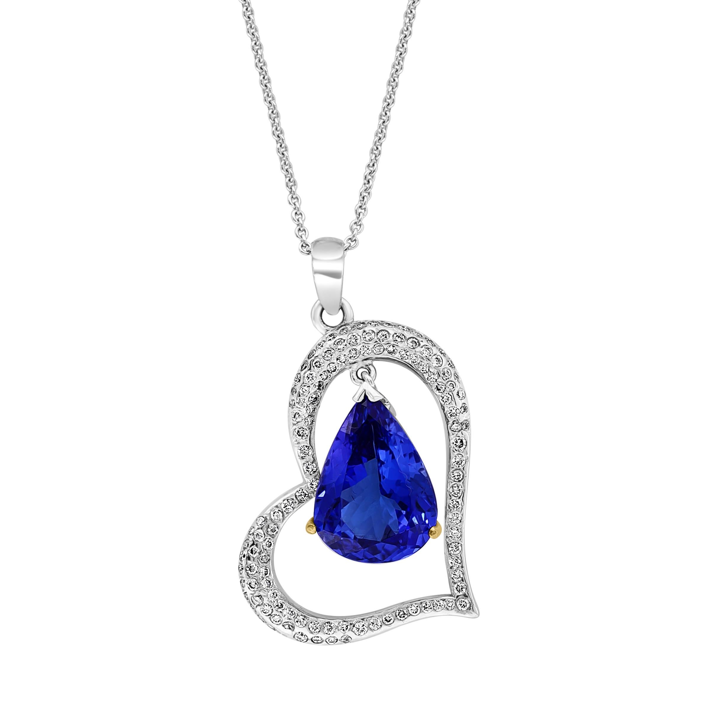 3 Carat Tanzanite and 2 Carat Diamond Heart Pendant/ Necklace 18 Karat Gold In New Condition For Sale In New York, NY