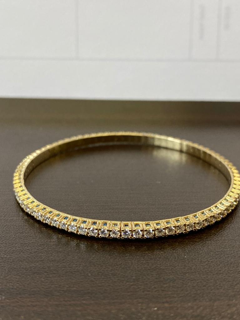 18k white gold diamond bangle bracelet