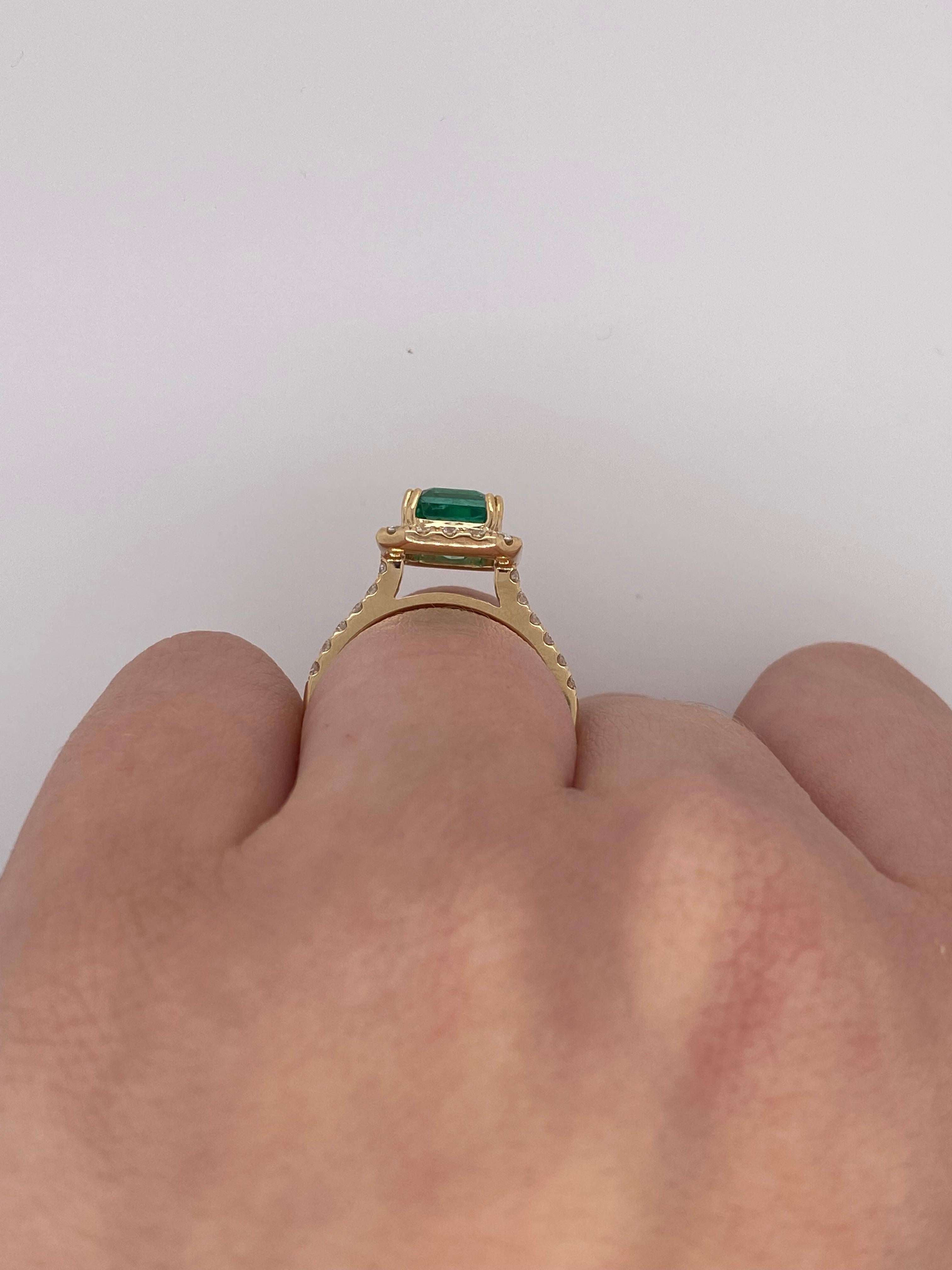 3 Carat Zambian Emerald And Diamond Halo Ring In 18k Yellow Gold In New Condition For Sale In Houston, TX