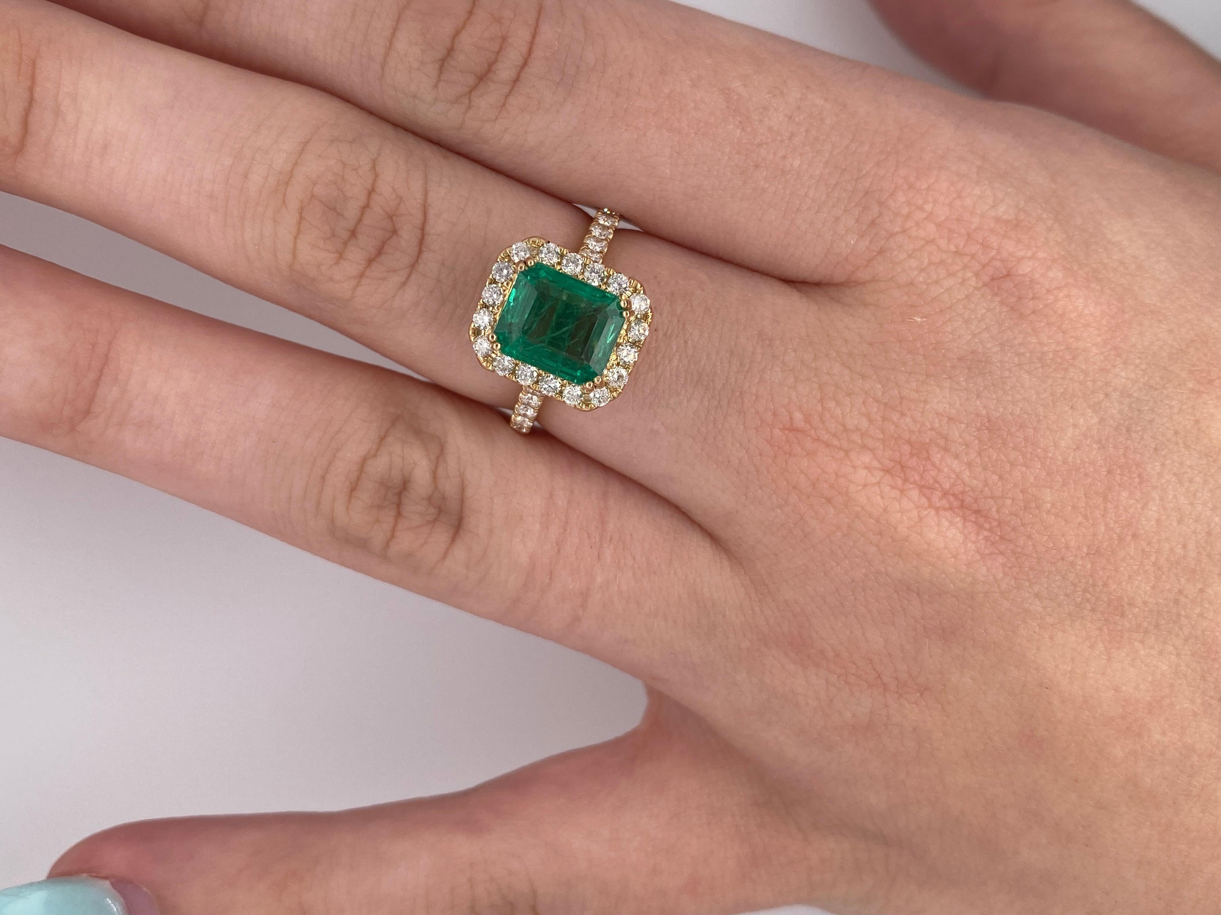 Women's or Men's 3 Carat Zambian Emerald And Diamond Halo Ring In 18k Yellow Gold For Sale