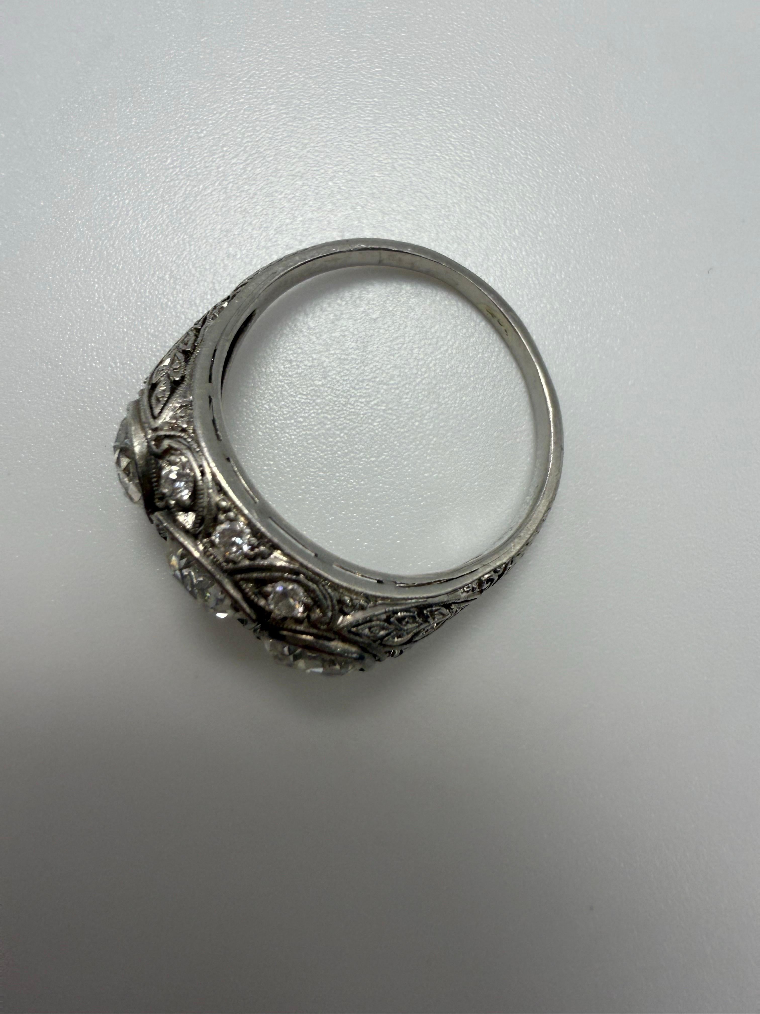 3 carats Bague diamant antique en platine année inconnue en vente 1