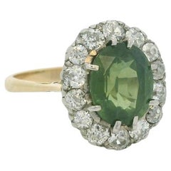 3 Carats Green sapphire and diamond cluster ring circa 1900 - 1910