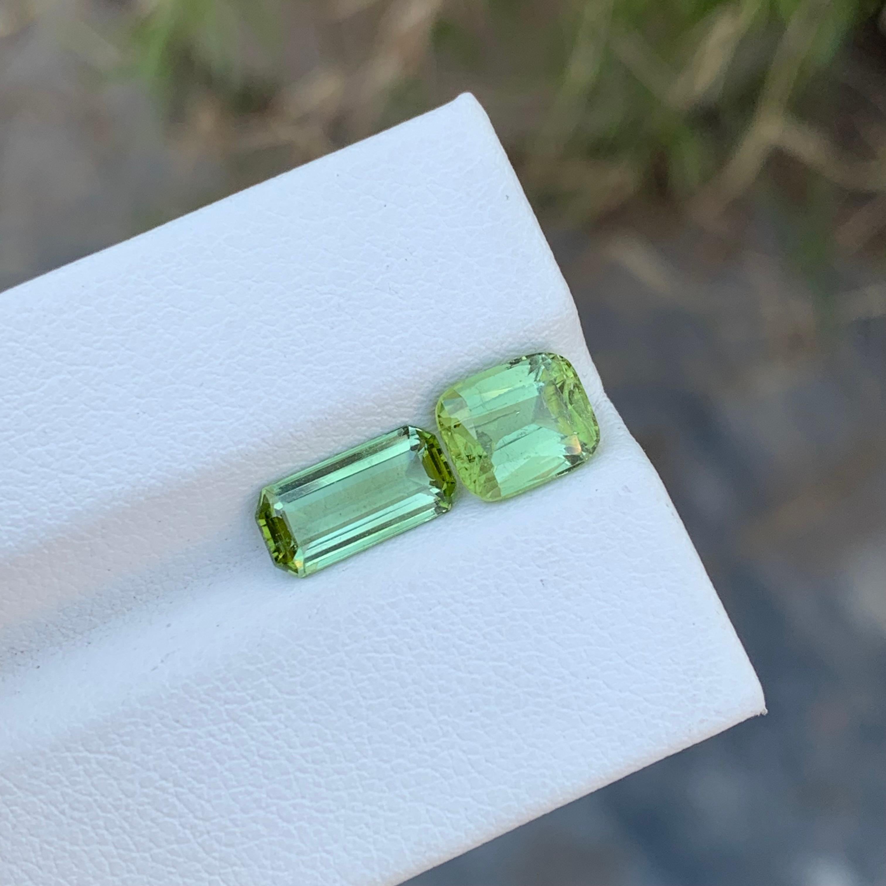 3 Carats Natural Loose Green Tourmaline Pieces For Jewellery Making  For Sale 2