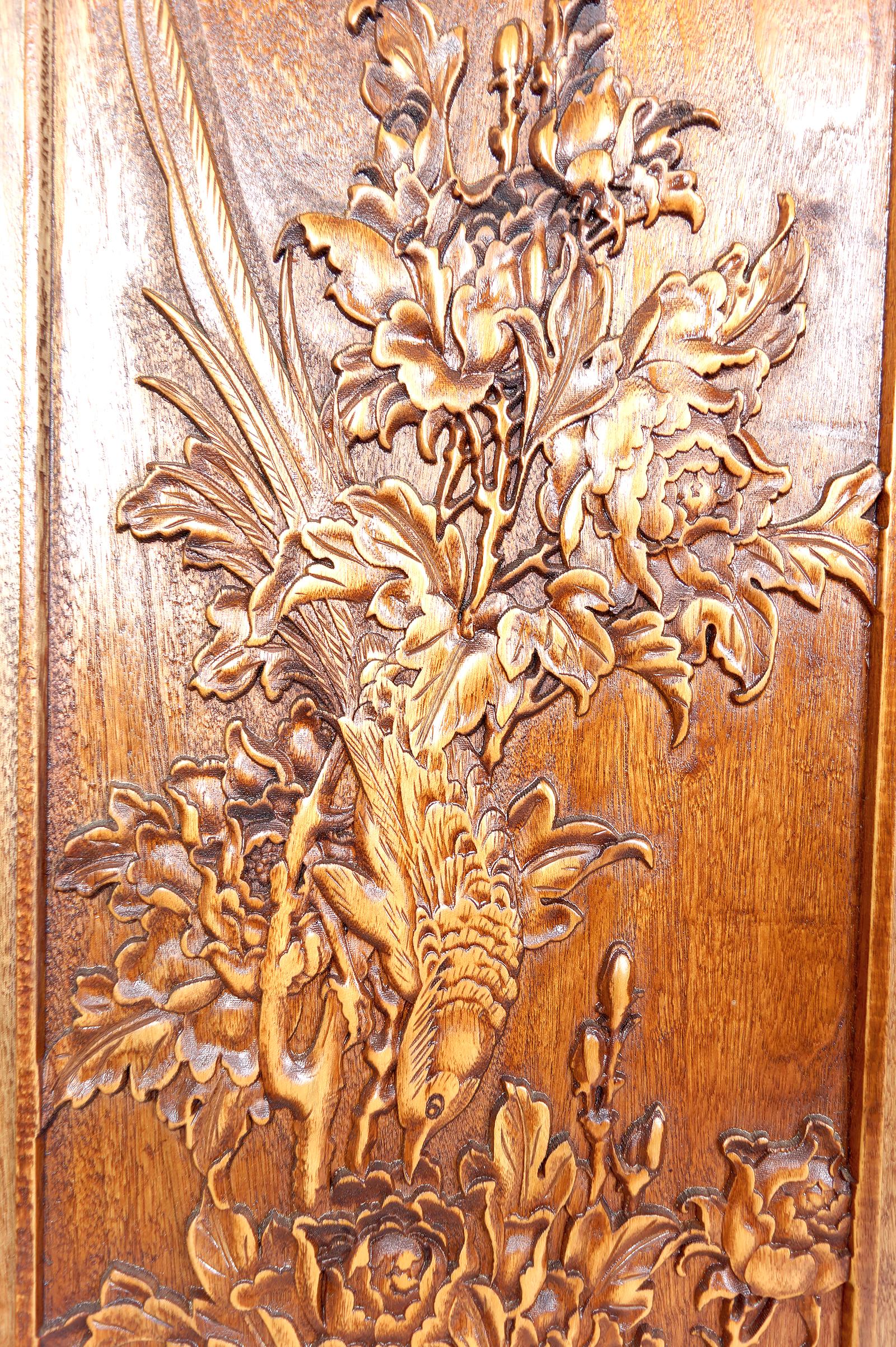 3 Carved Wooden Panels, Floral and Animal Decorations, Indochina / Vietnam, 1900 In Good Condition For Sale In VÉZELAY, FR
