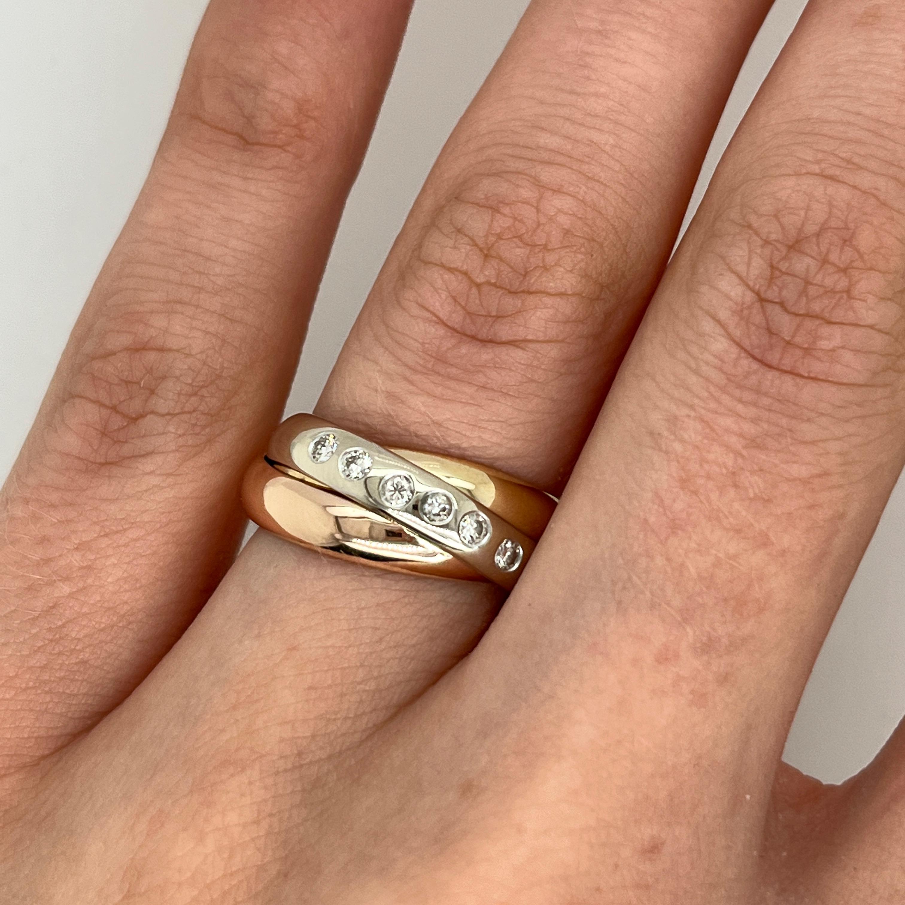 3 Colour Gold Wedding Ring, Set With 3 Bands, Set in 18ct Gold In Excellent Condition For Sale In London, GB