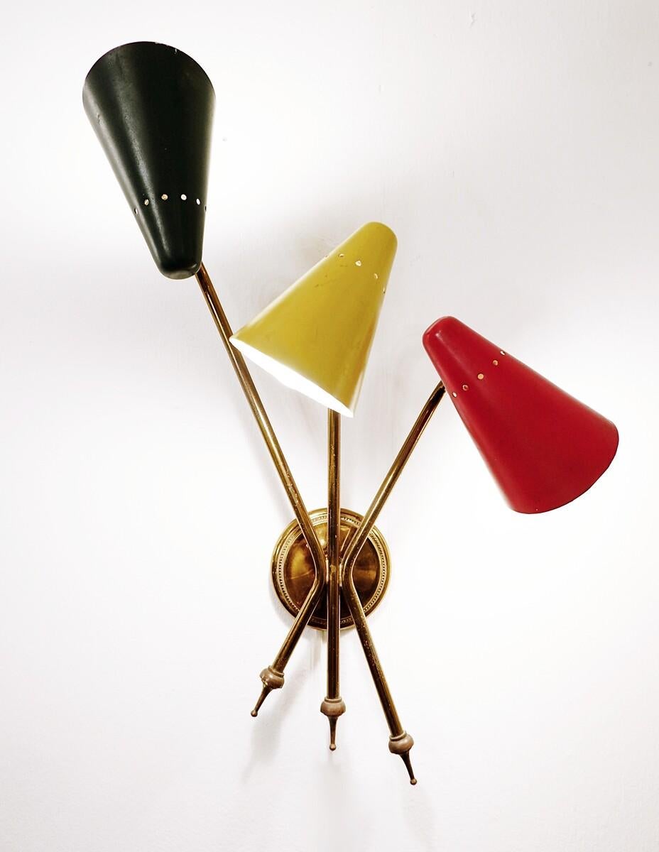 Lampada da parete francese a 3 coni - anni '50.