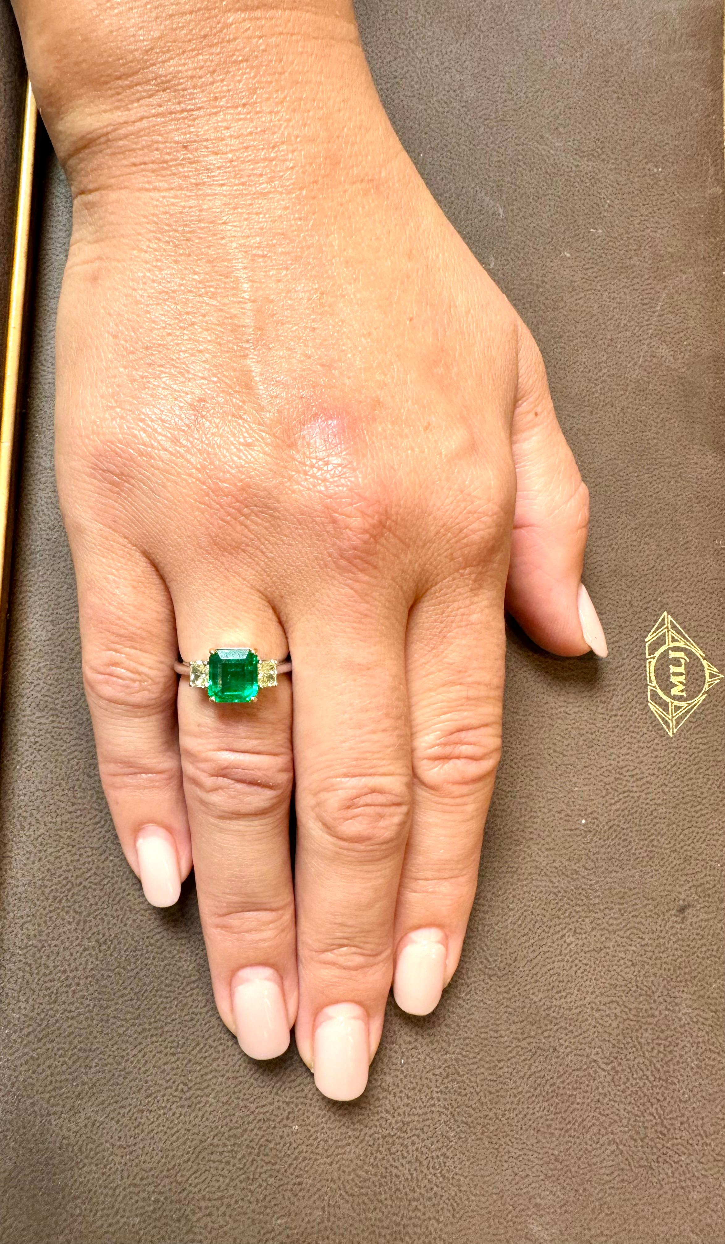 3 Ct Emerald Cut Colombian Emerald & 0.8 Ct Yellow Diamond Ring  18Kt White Gold For Sale 13