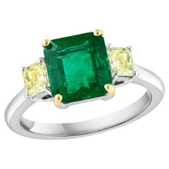 Anillo de esmeralda colombiana talla esmeralda de 3 qt y diamante amarillo de 0,8 qt  Oro blanco de 18 quilates