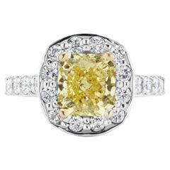 3 Ct Fancy Light Yellow Radiant-Cut Diamond Engagement Ring GIA SCARSELLI VVS1