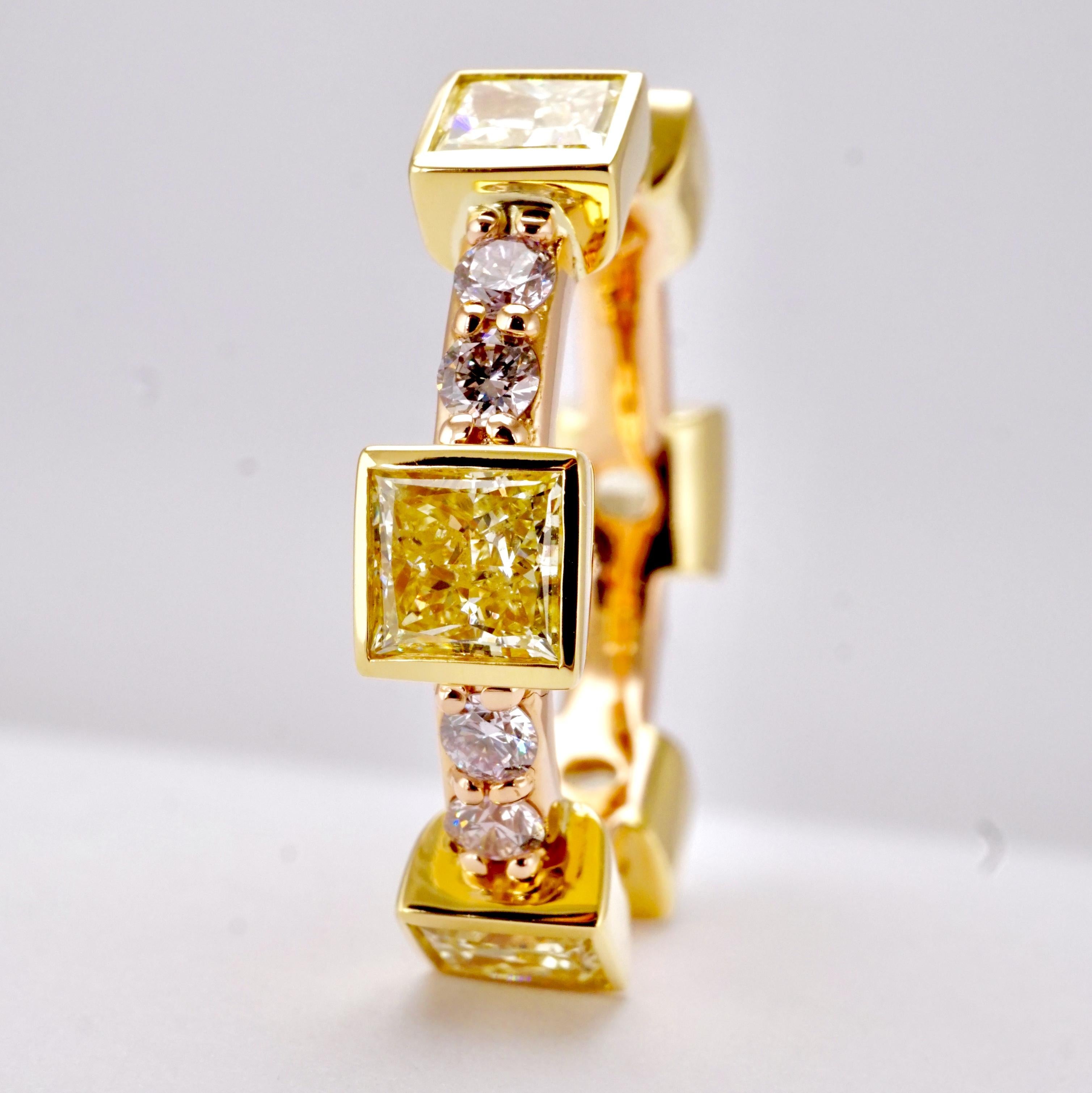 3 Karat Ausgefallener gelber und hellrosa Eternity-Ring mit natürlichen Diamanten (Zeitgenössisch) im Angebot