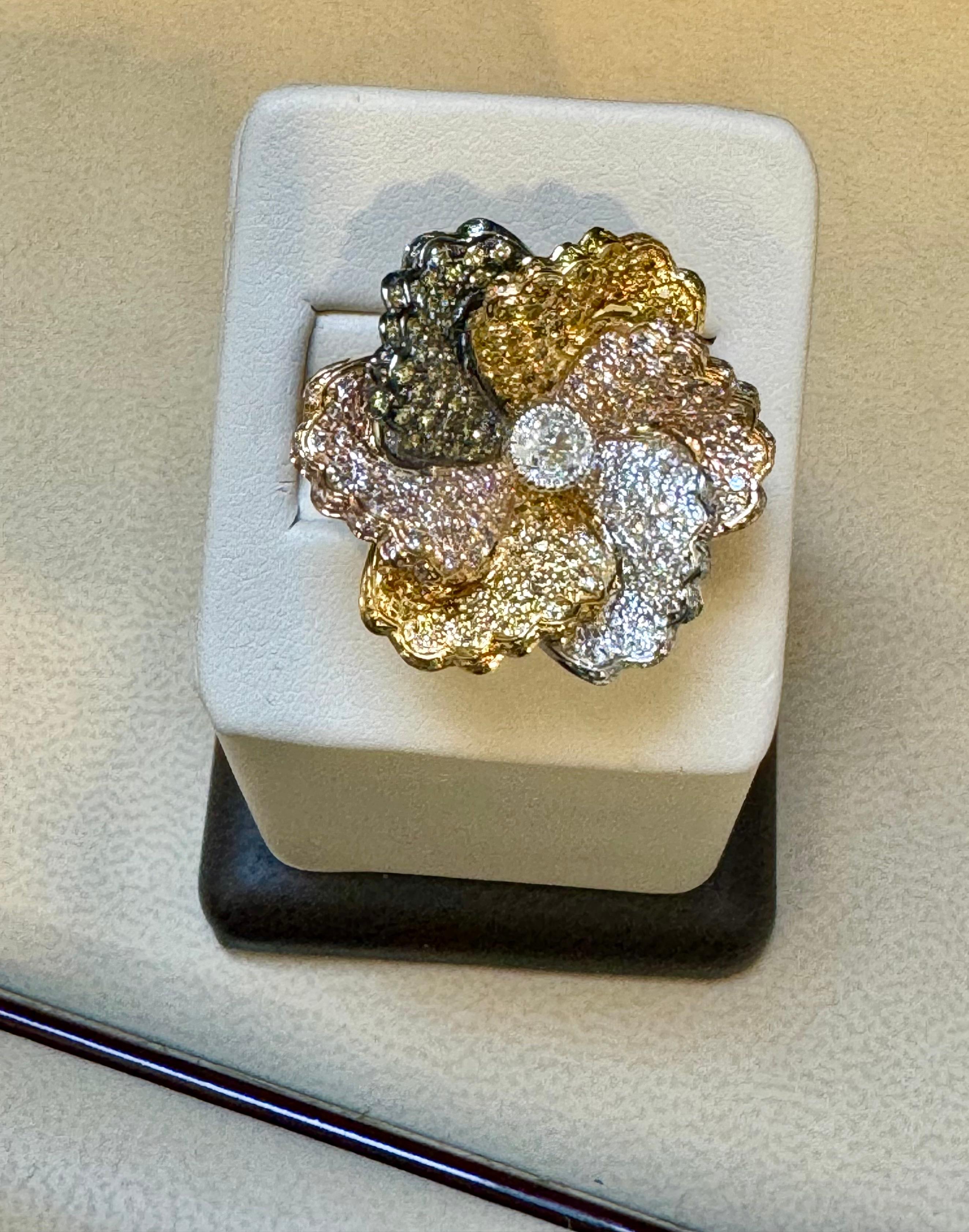 Round Cut 3 Ct Natural Fancy Color Diamond Flower Ring in 18 Karat Multi Color Gold Size 6 For Sale