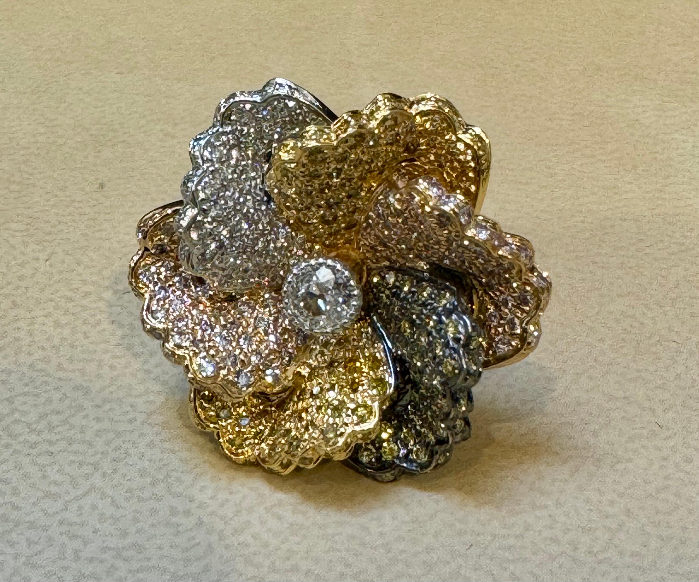 3 Ct Natural Fancy Color Diamond Flower Ring in 18 Karat Multi Color Gold Size 6 For Sale 1