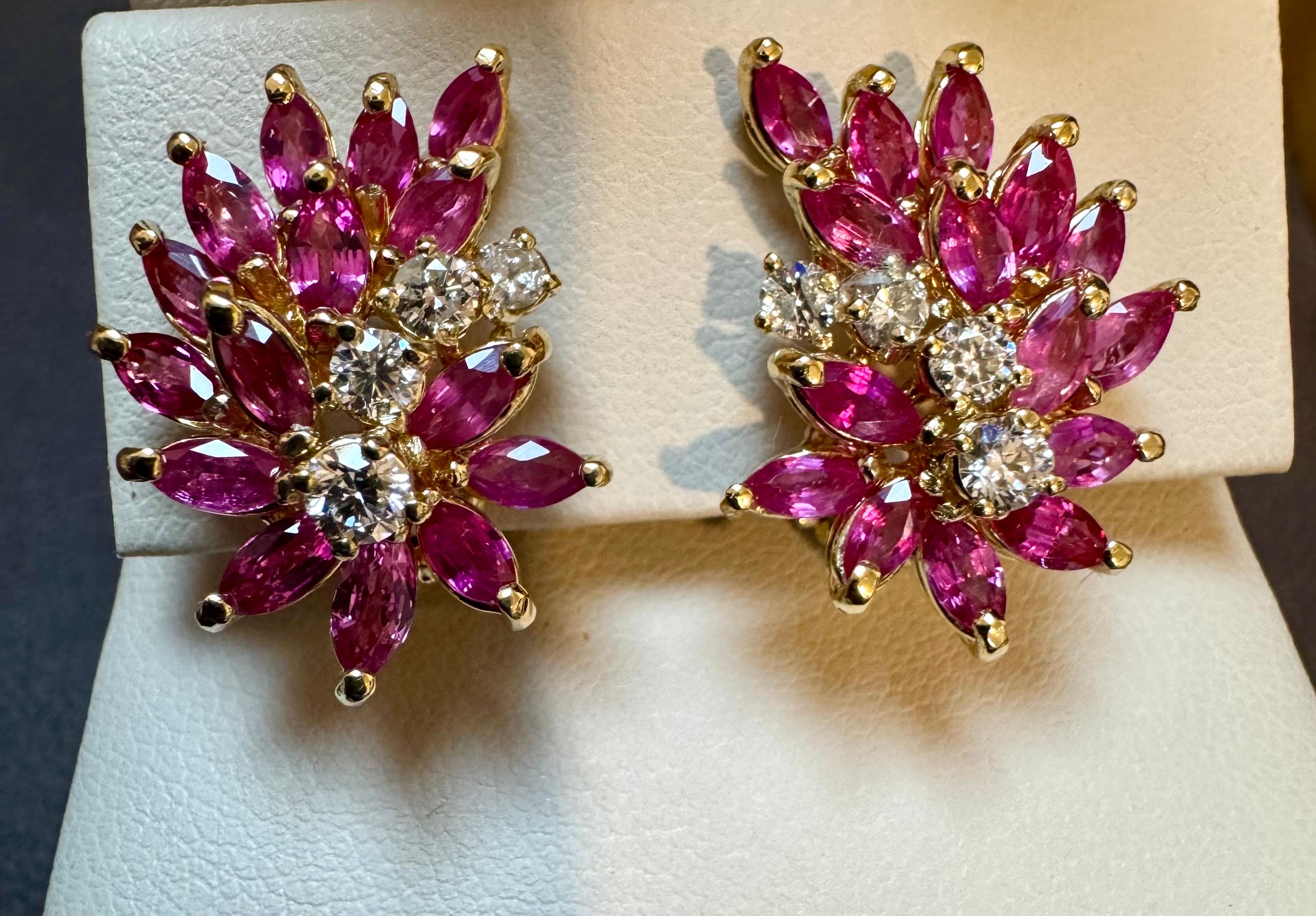 3 Ct Nature  Boucle d'oreille à pince avec rubis marquis et 0,70 ct de diamant 18 KYG en vente 5