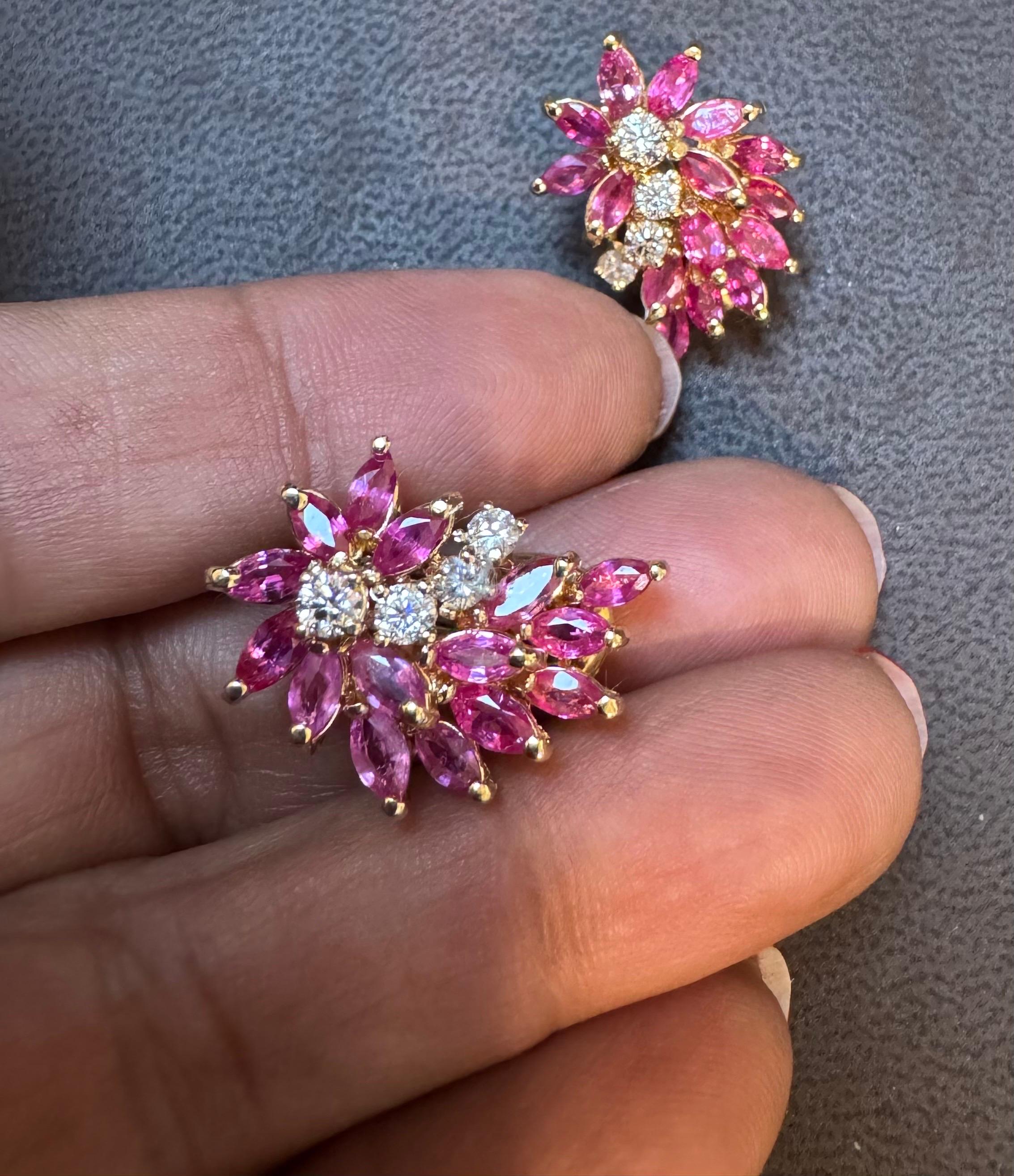 3 Ct Nature  Boucle d'oreille à pince avec rubis marquis et 0,70 ct de diamant 18 KYG en vente 2