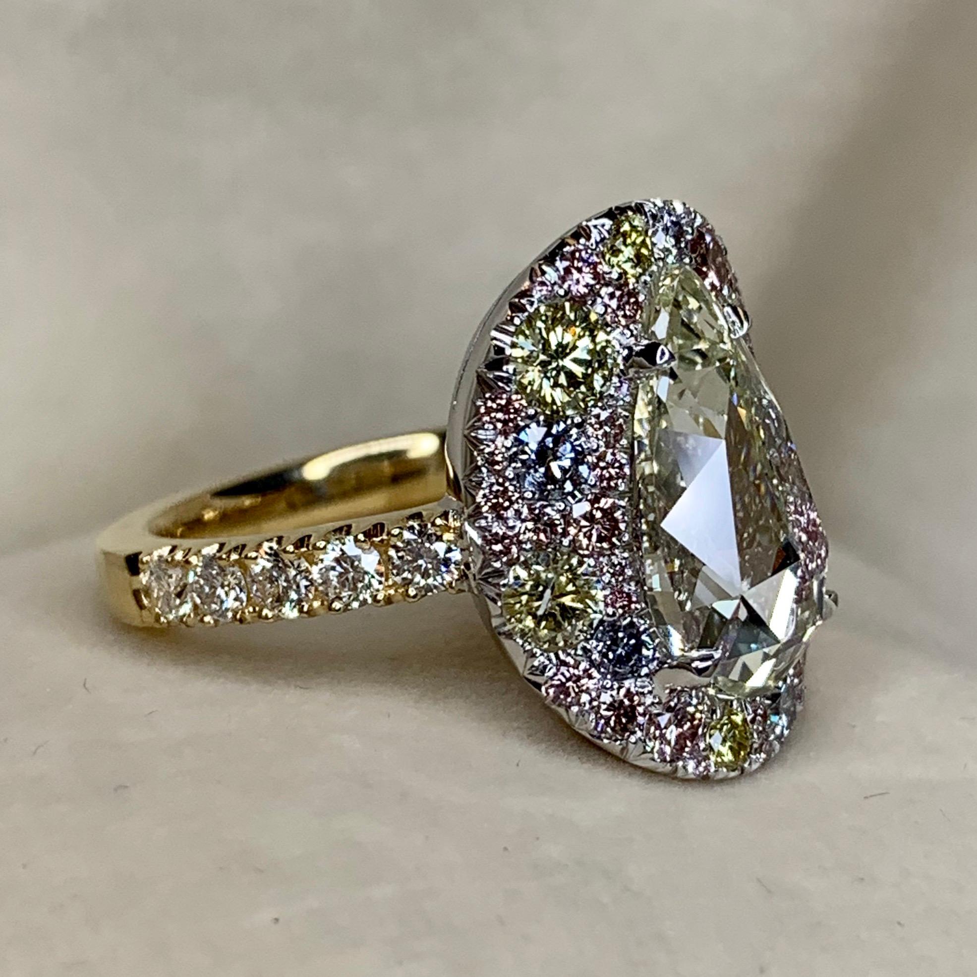 3 Ct. Pear Shape Rose-cut Diamond, Pink, Blue, Yellow Diamond Pave Cocktail Ring In New Condition In Antwerp, BE