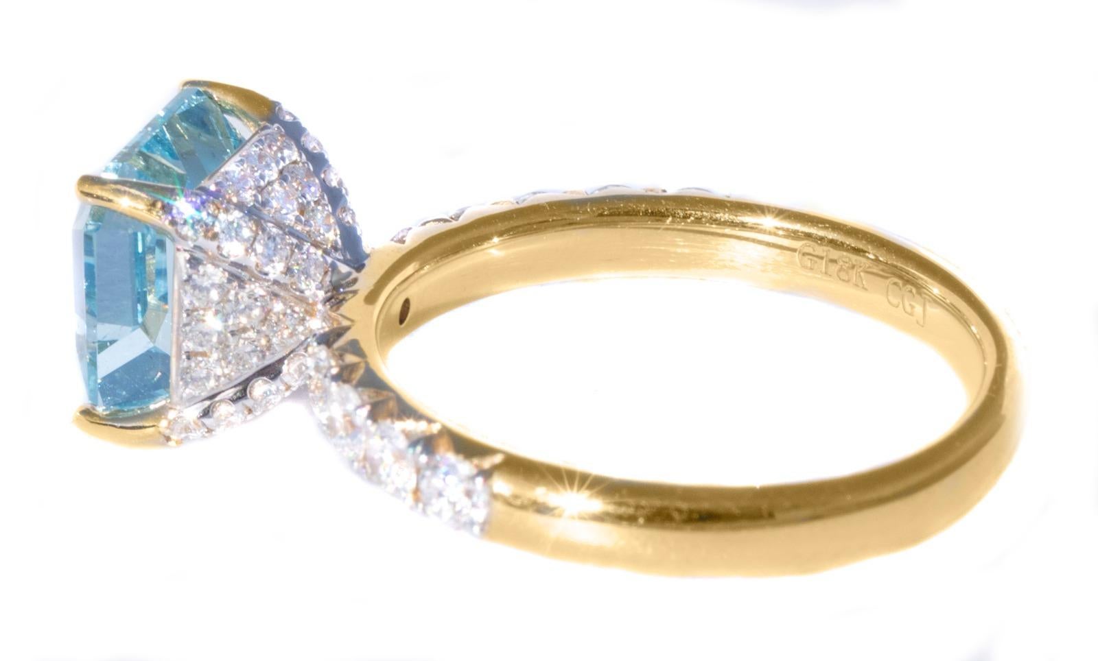 Modern 3 Ct Rare Santa Maria Aquamarine and Diamond 18K Ring