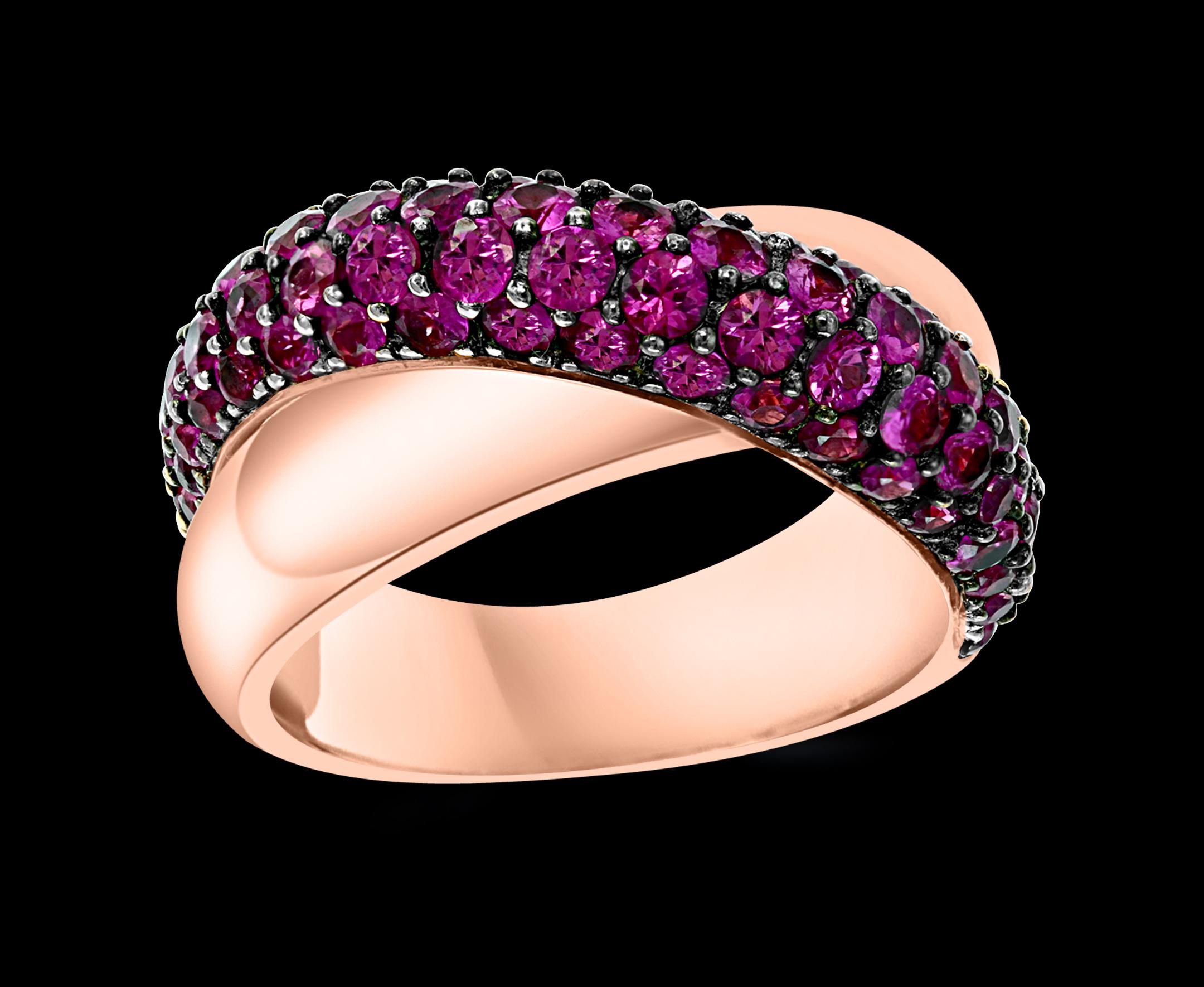 Rubí de 3 quilates Anillo cruzado de oro rosa de 18 quilates 13 gramos Talla 8 Corte redondo en venta