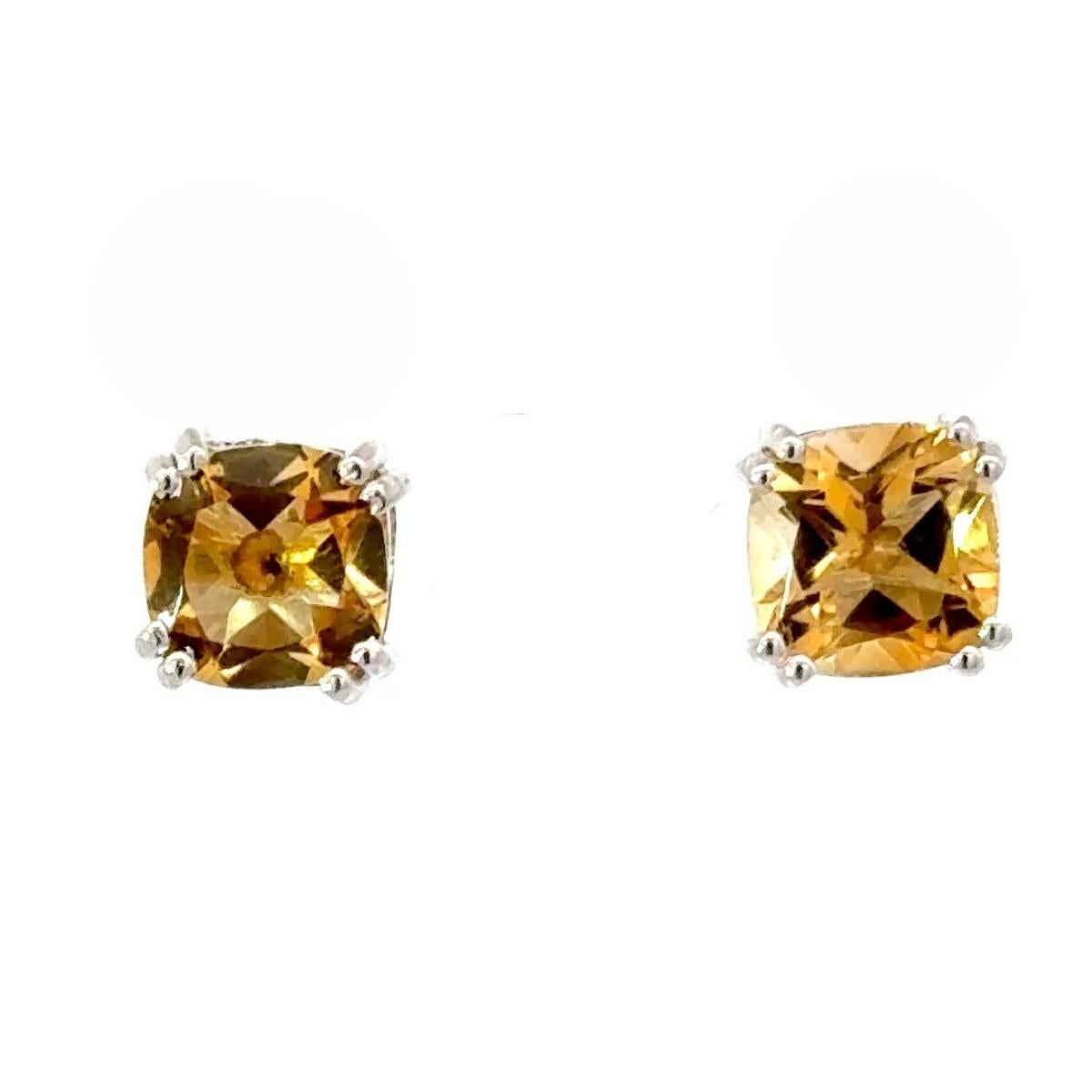 Citrine Everyday 925 Silver Pushback Unisex Stud Earrings in 925 Solid Silver In New Condition For Sale In New York, NY