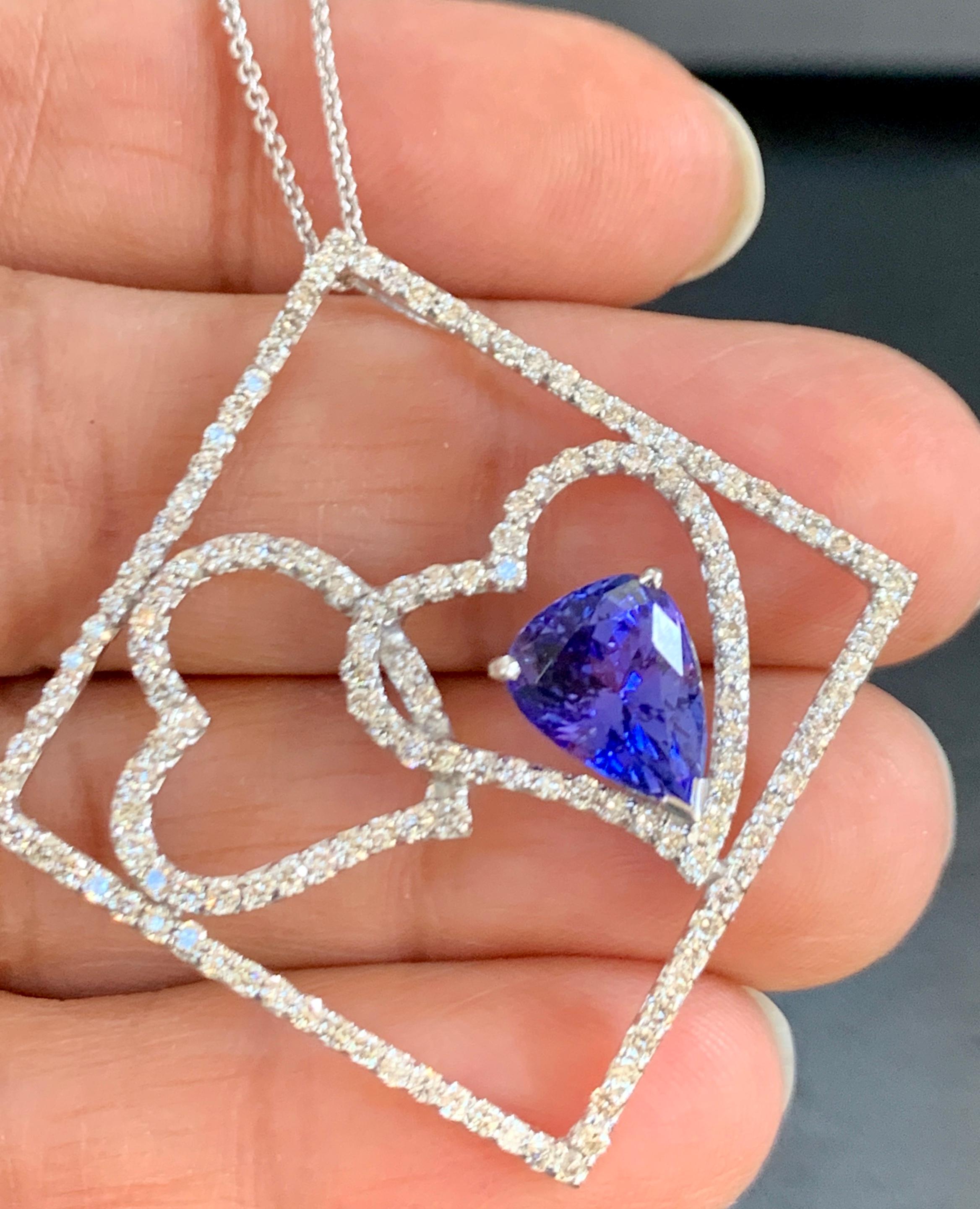 3 Carat Tanzanite and 2 Carat Diamond Two Heart Pendant/ Necklace 18 Karat Gold In New Condition For Sale In New York, NY