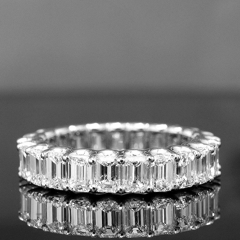 For Sale:  3ctw Emerald Cut Eternity Band Shared Prong Design F-G Color VS1 Clarity Plat 4