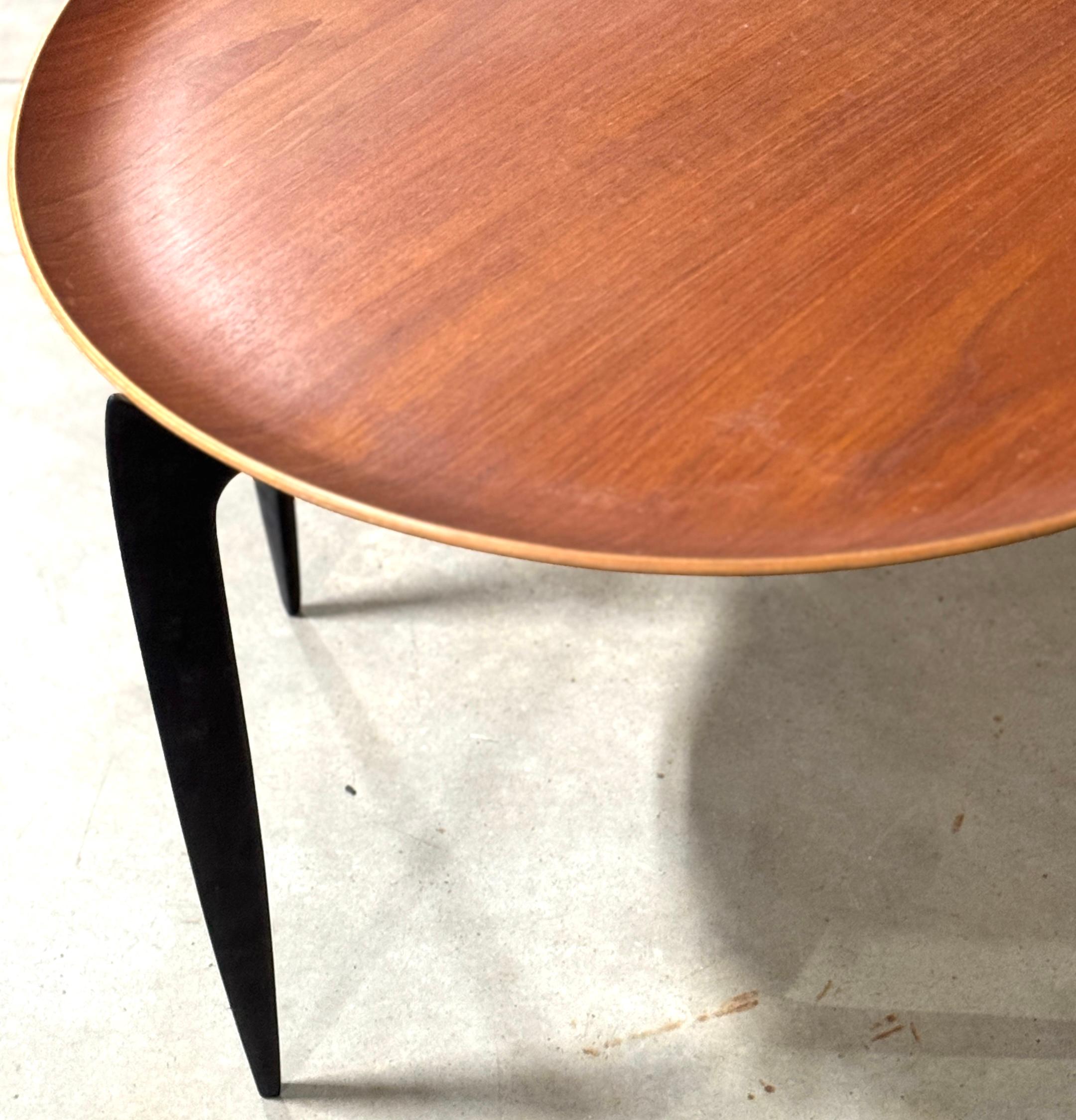 3 Danish Teak & Ebonized Circular Campaign Tray Tables by Fritz Hansen For Sale 4
