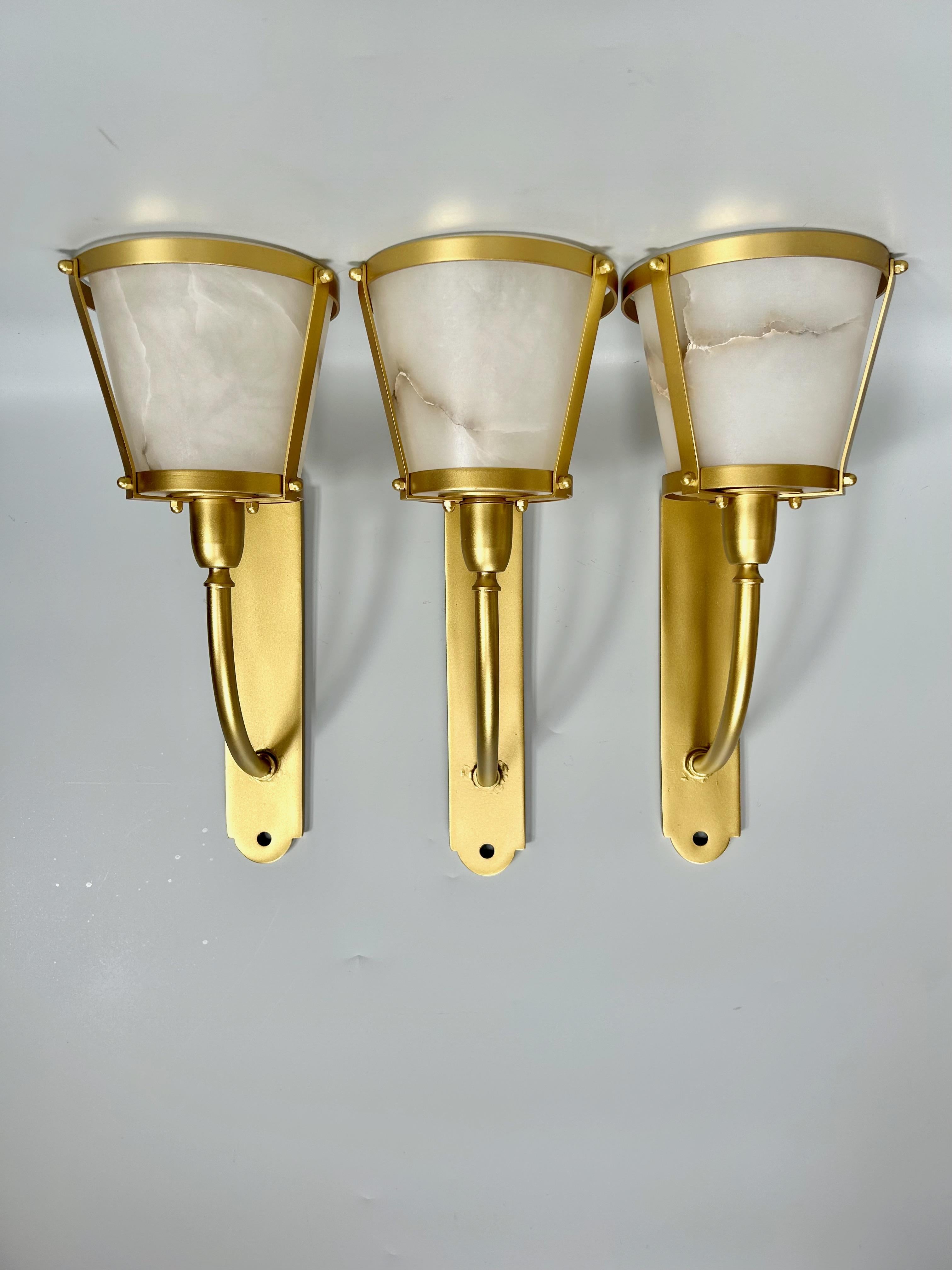 Laiton 3 Lights Design/One Circa-Light 1945 en vente