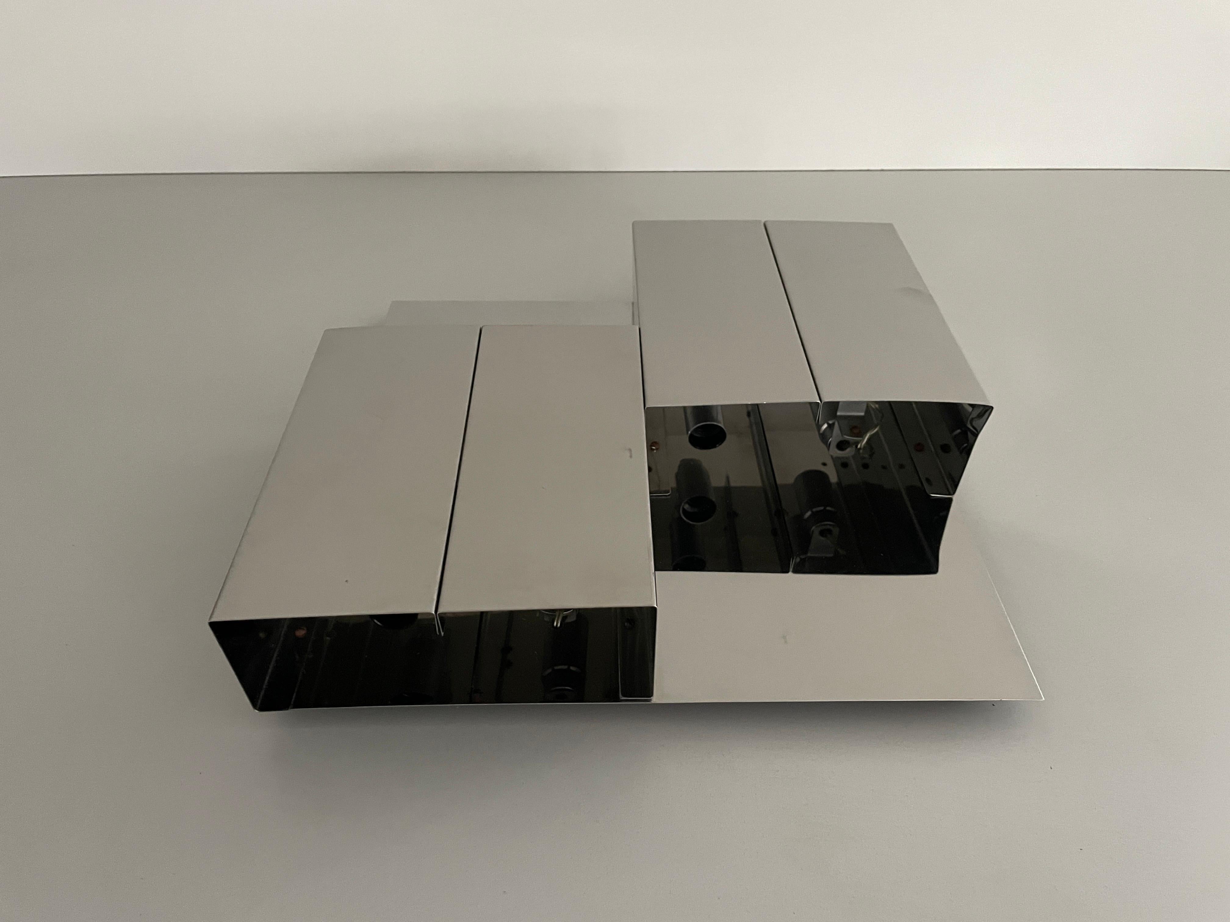Mid-Century Modern 3 Dimensional Square Design Chrome Wall Lamp, 1970s, Italy For Sale
