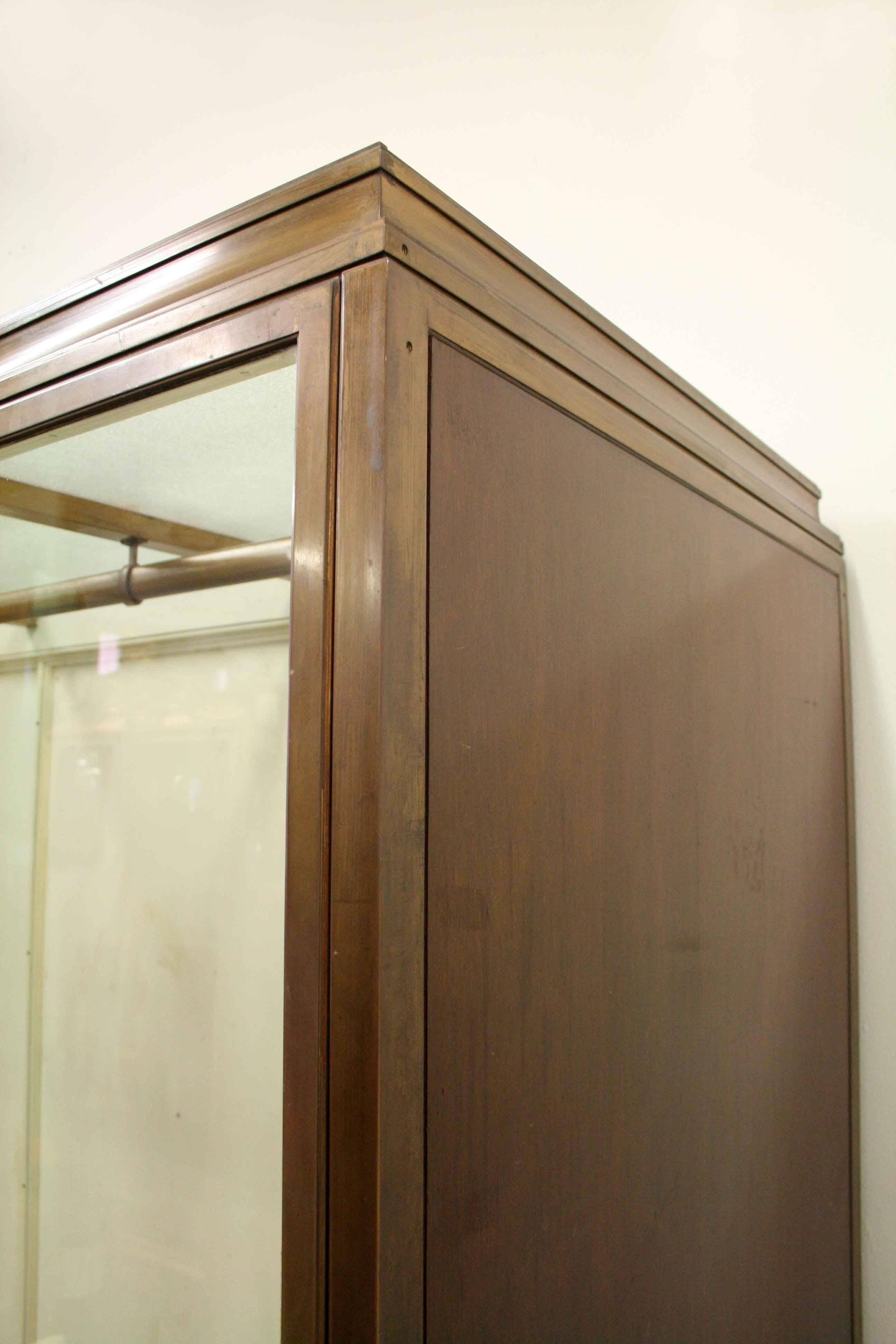 Three-Door Display Cabinet from Jenners Department Store, Edinburgh, circa 1920 For Sale 2