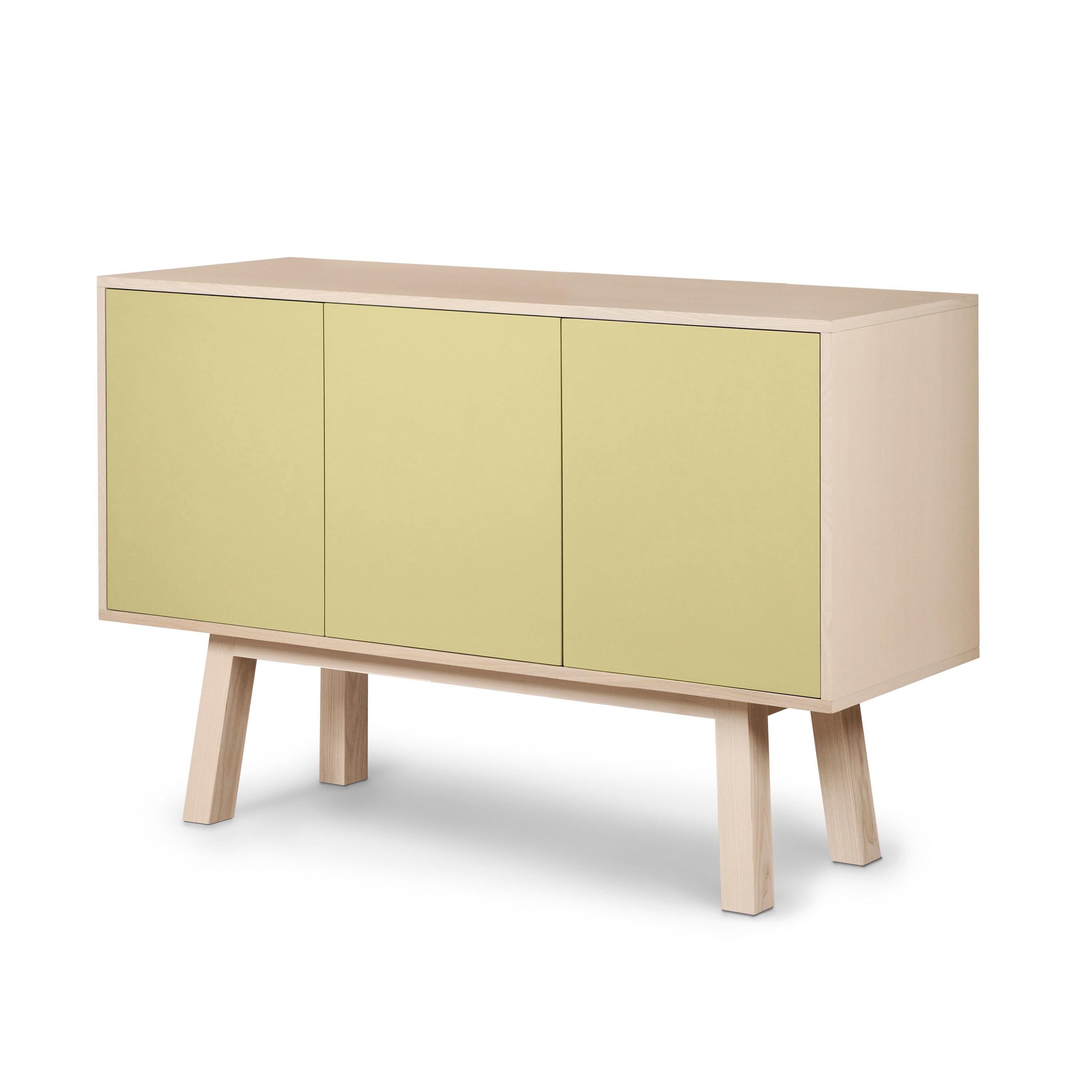 3-door scandinavian buffet in ash, design Eric Gizard, Paris + 10 other colours In New Condition For Sale In Landivy, FR