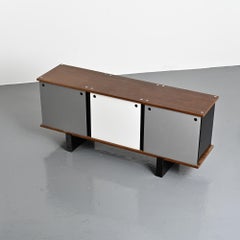 Cabinet "Bloc" à 3 portes par Charlotte Perriand, CIRCA, circa 19582.