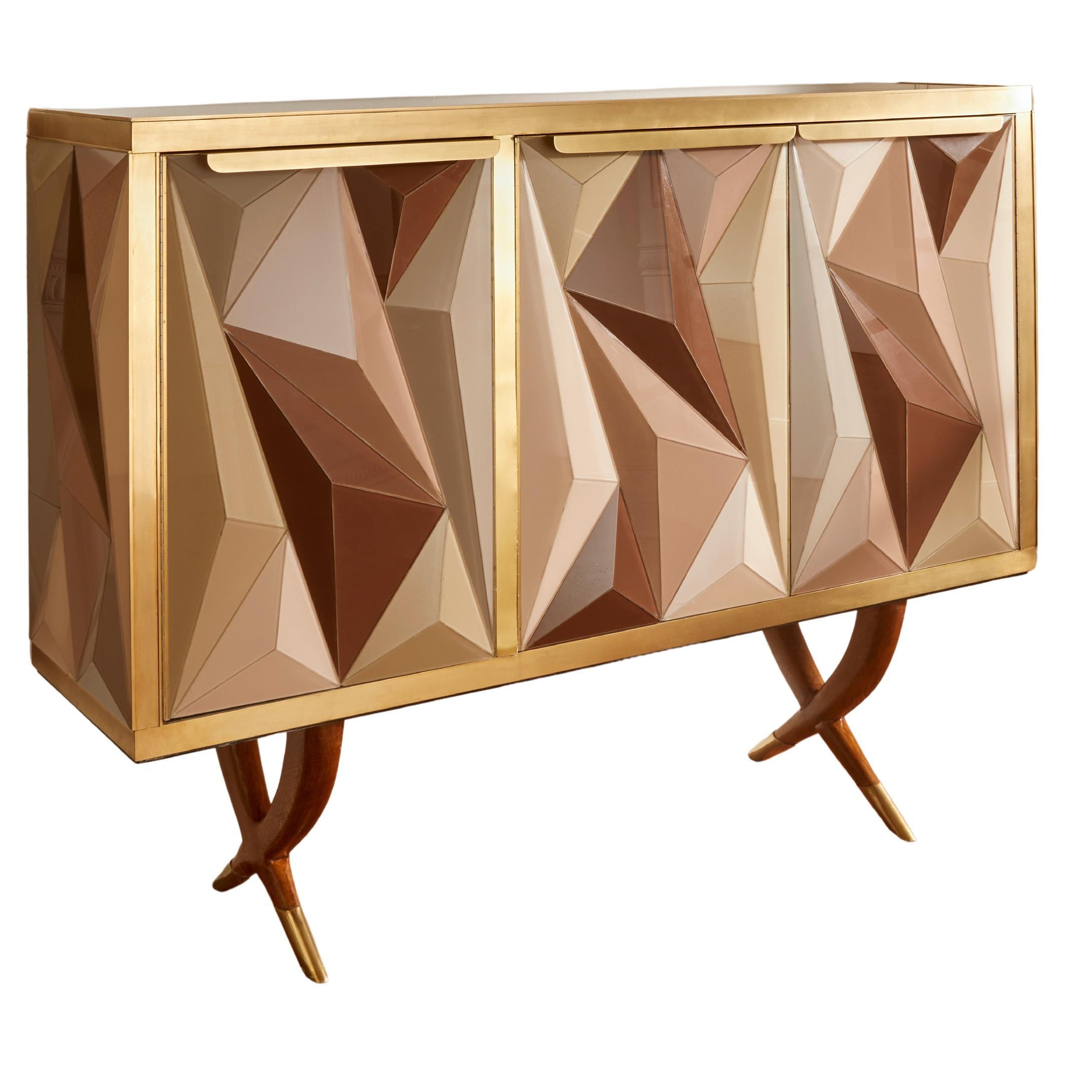 Buffet à 3 portes Diamond de Studio Glustin.