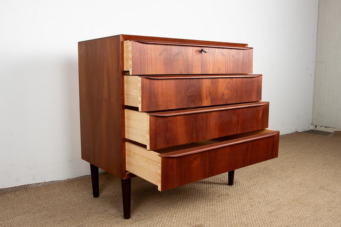 Commode à 3 tiroirs, teck, Danemark années 1960. en vente 1
