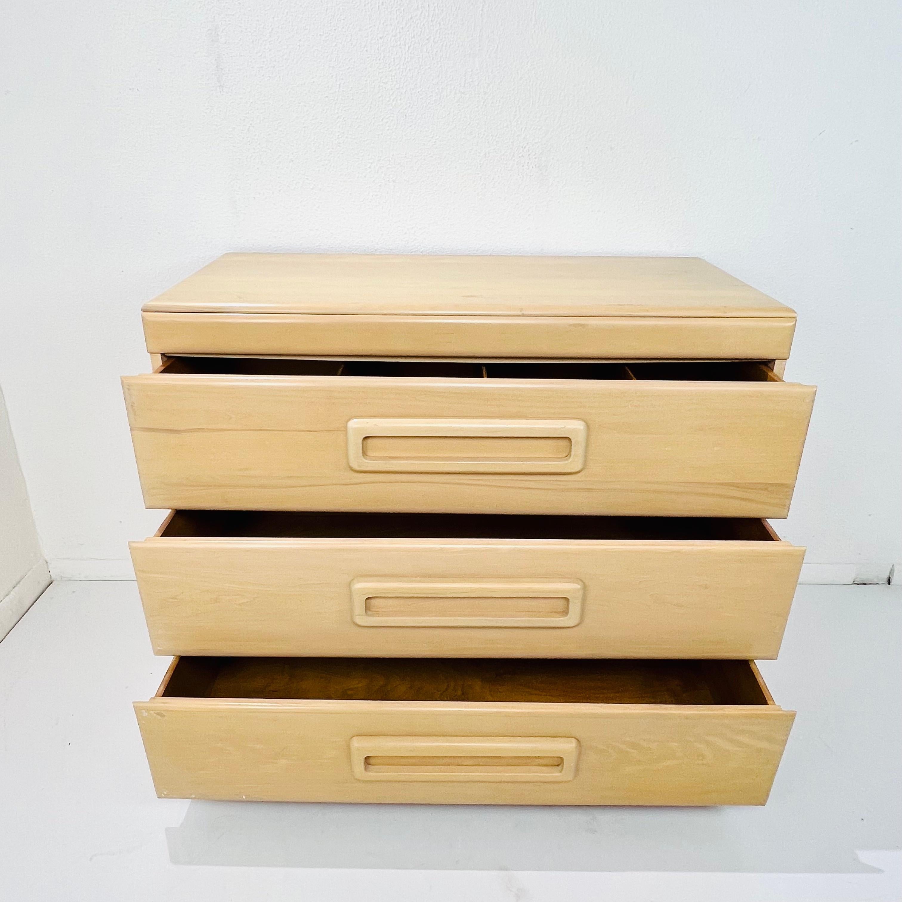 3 Drawer Dresser by Russel Wright for Conant Ball In Good Condition For Sale In Dallas, TX
