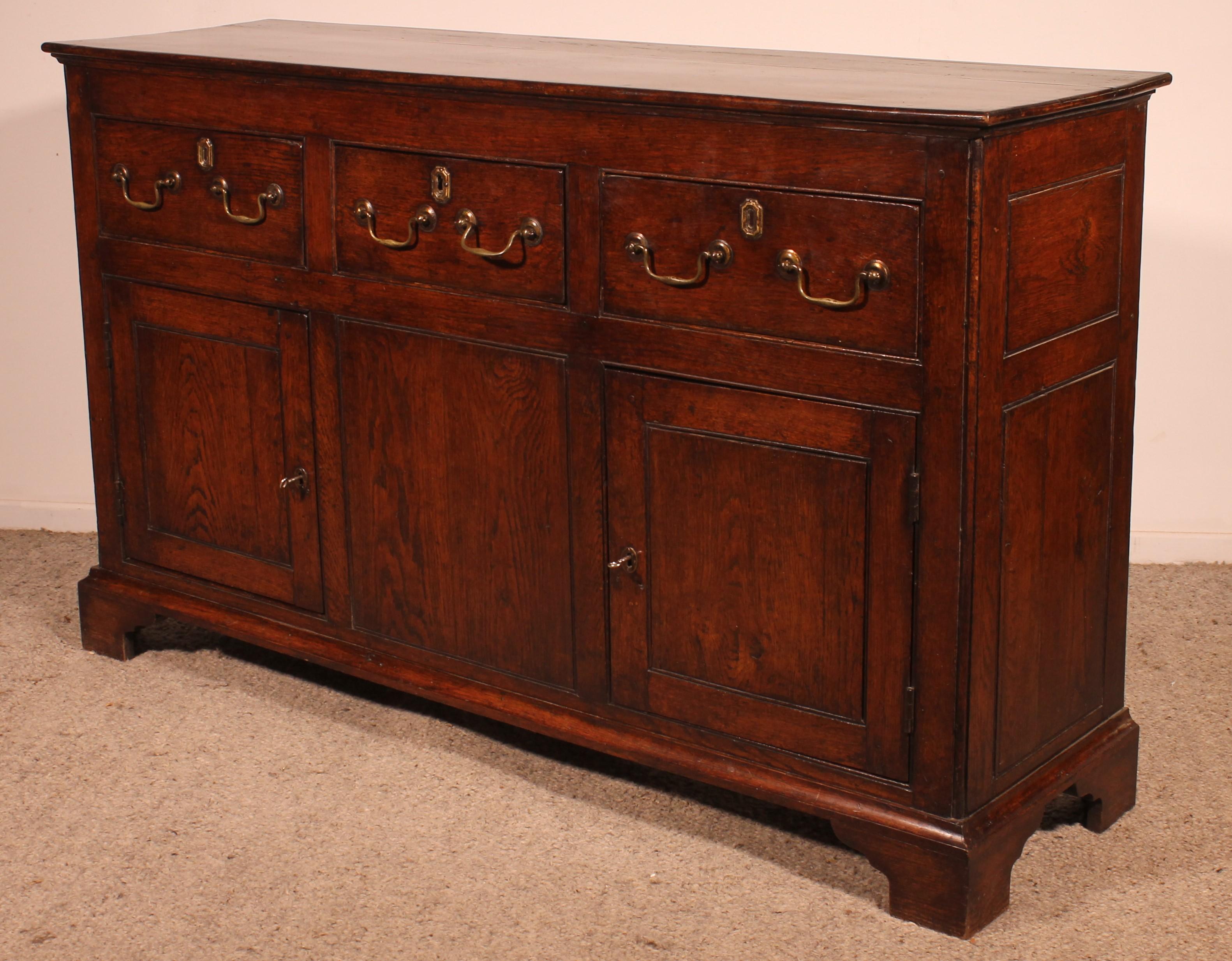 3 Drawers Dresser Base In Oak - 18th Century For Sale 1