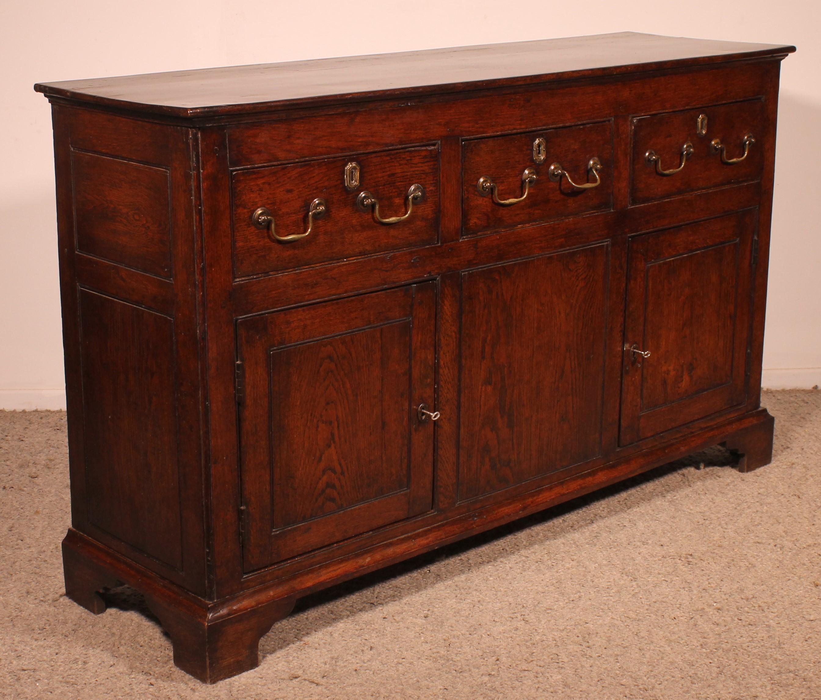 3 Drawers Dresser Base In Oak - 18th Century For Sale 3