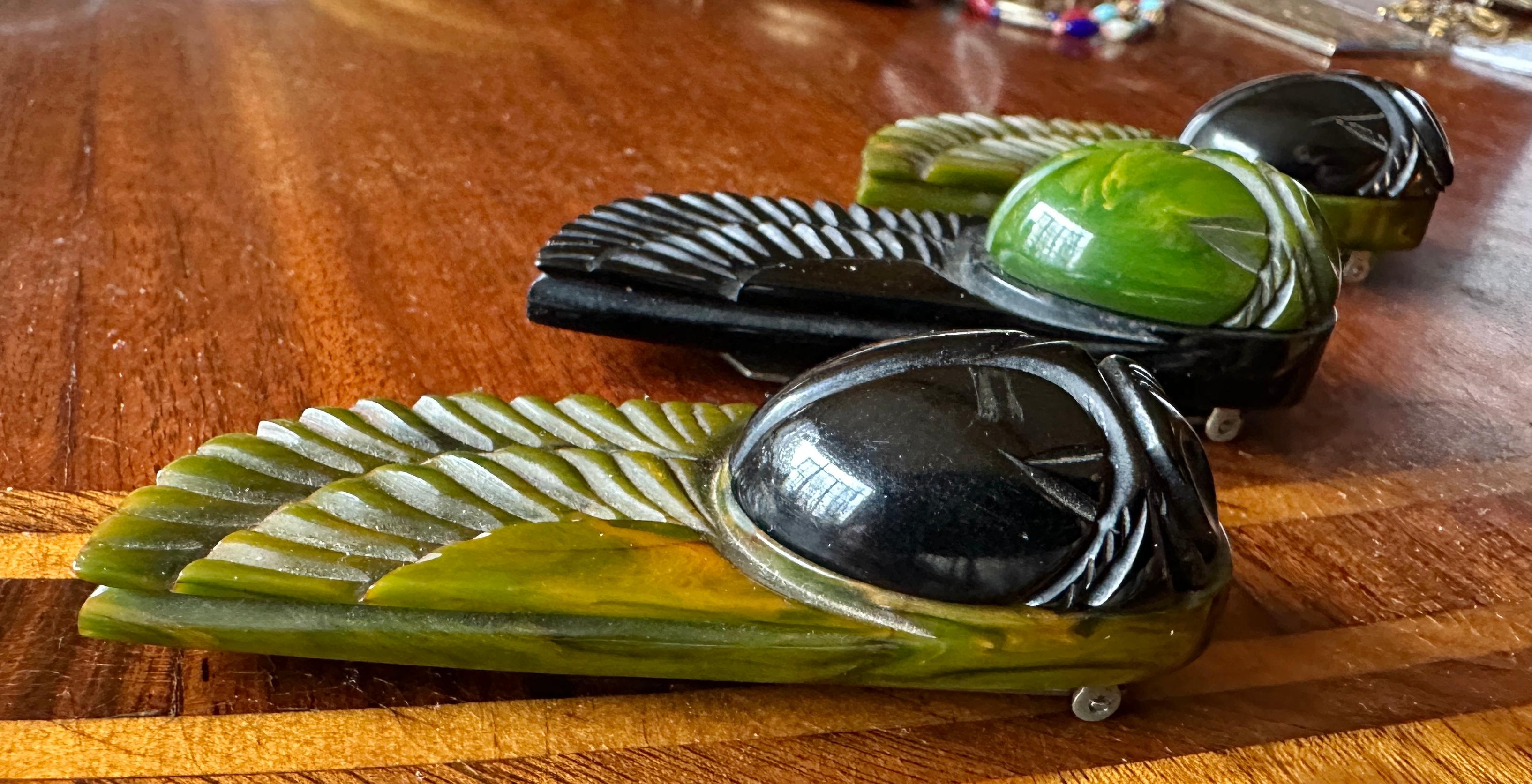 3 Egyptian Revival Marbled Bakelite Winged Scarab Insect Dress Clip Brooch Deco For Sale 3