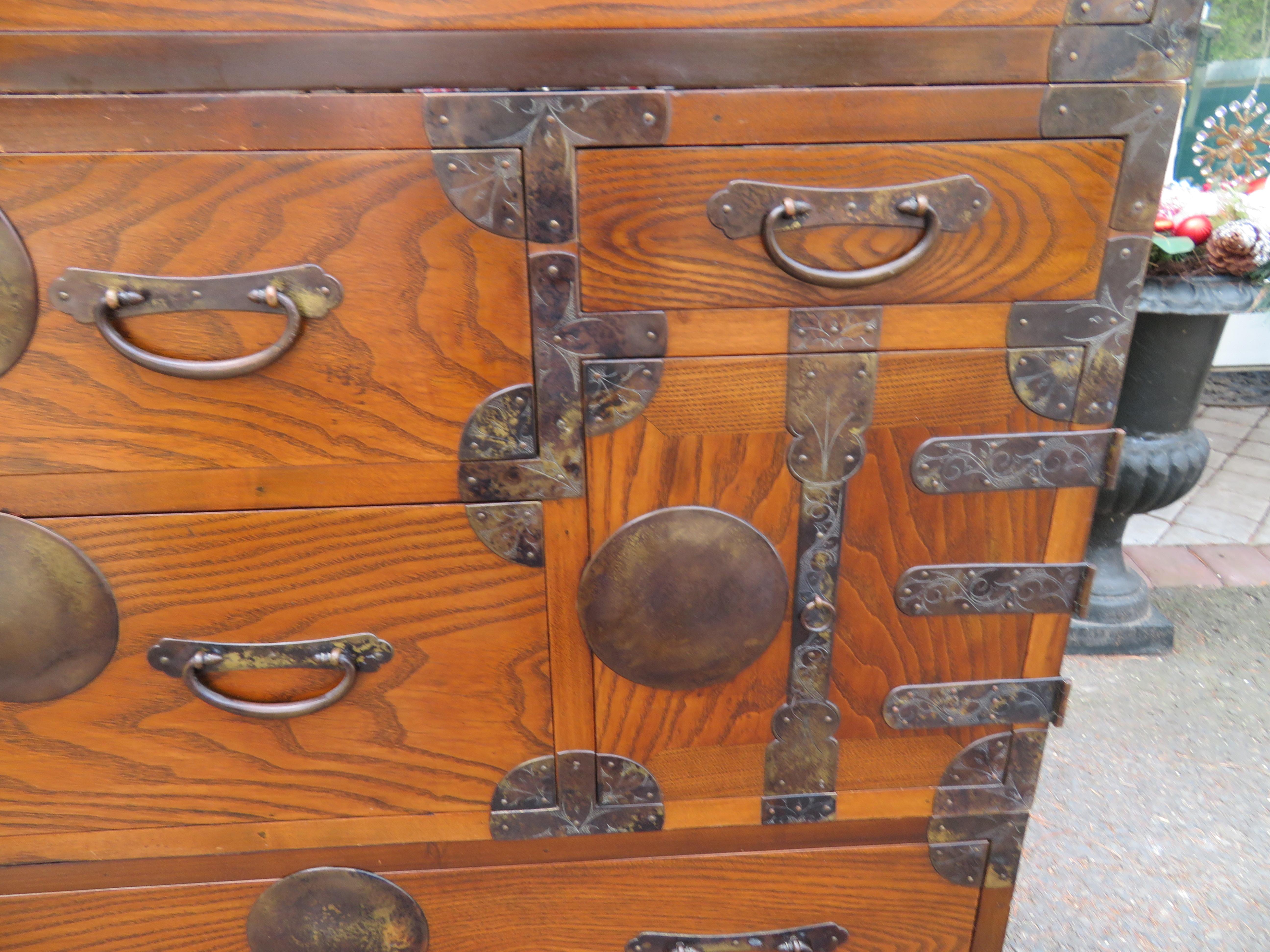 3 Fabulous 20th Century Japanese style Stacking Tansu Chest of Drawers For Sale 7