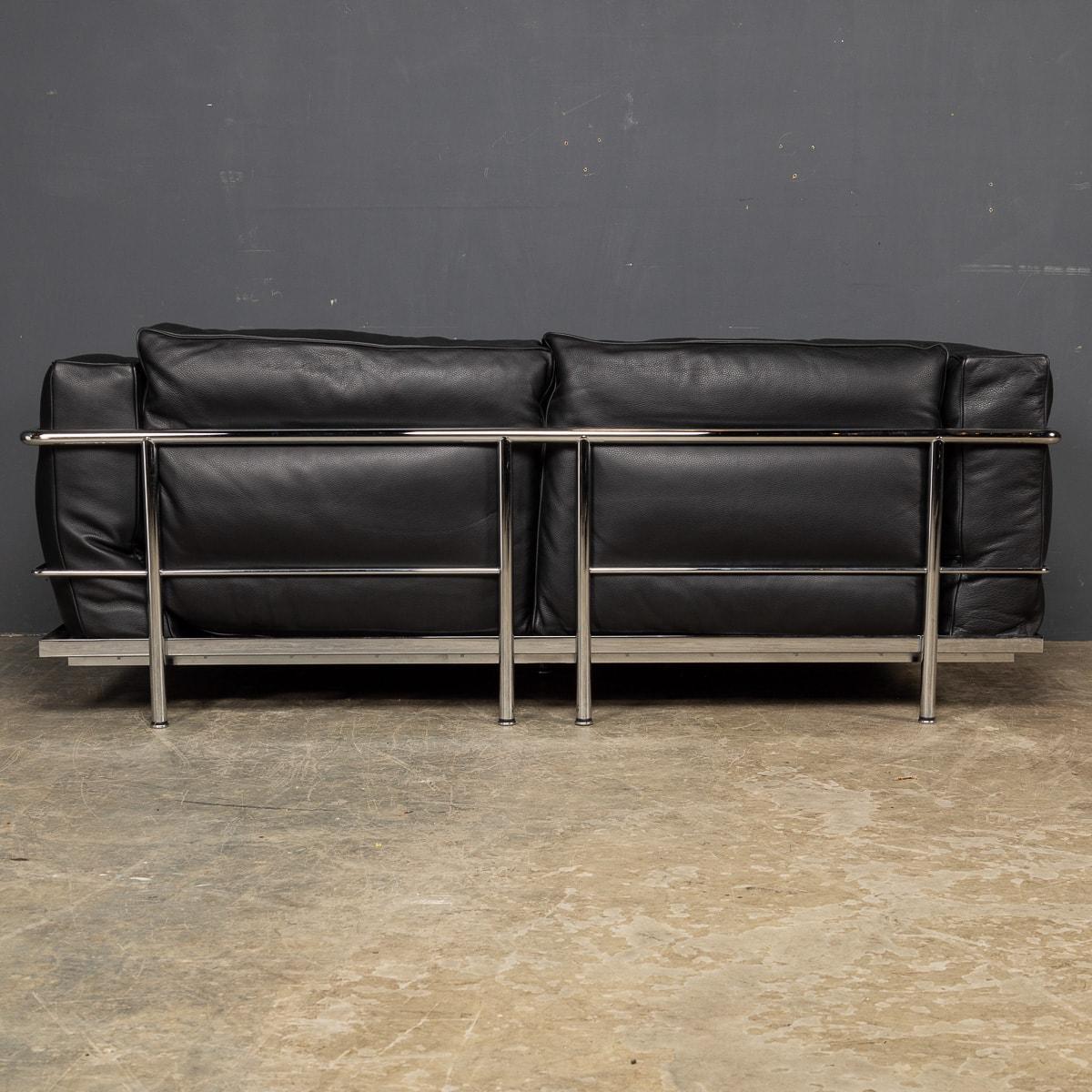 Français 3 Fauteuil Grand Confort, Grand Modèle, Deux Places Cassina Sofa, Le Corbusier en vente