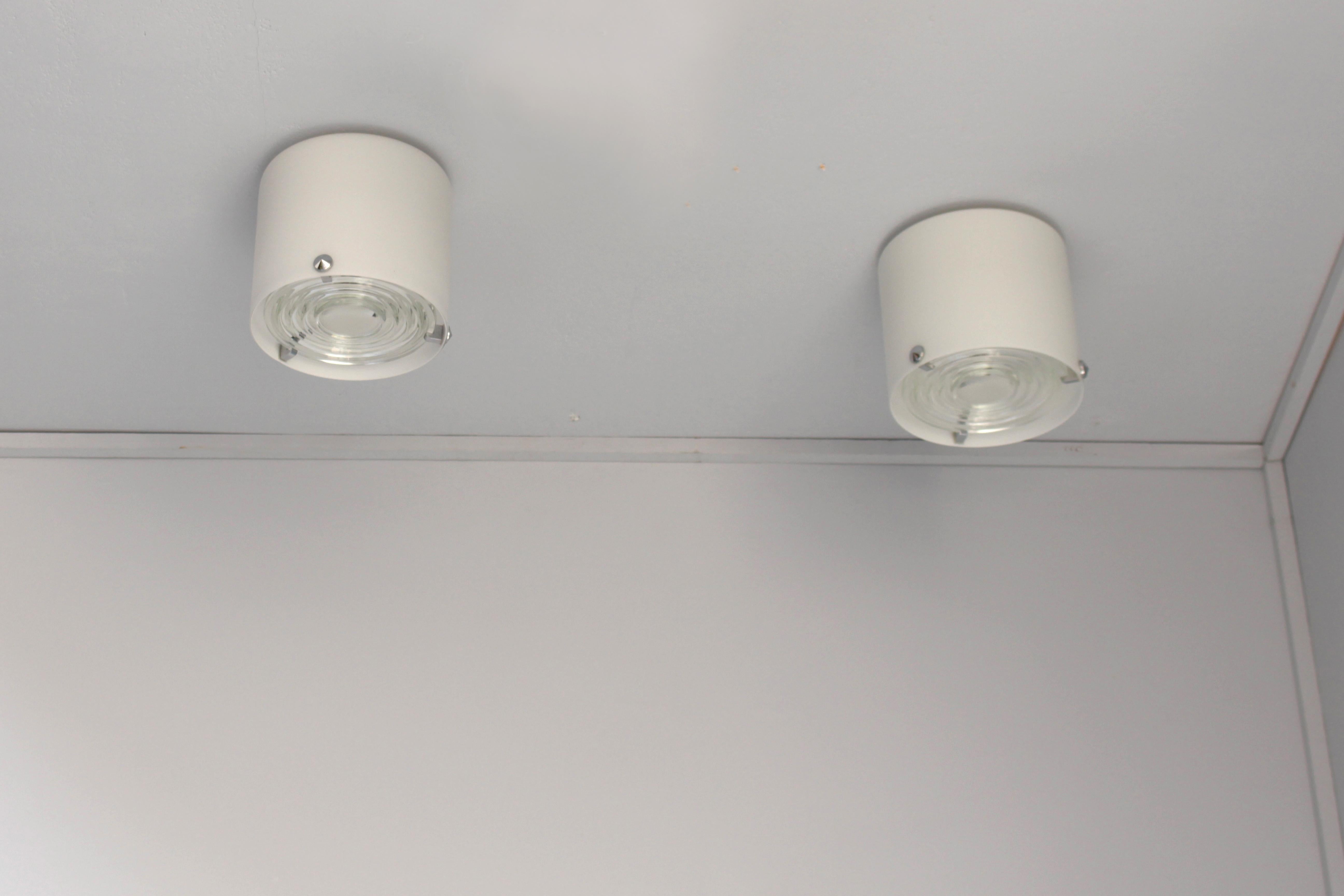 Mid-Century moderno 3 raffinati supporti da incasso francesi degli anni '50 in vetro e cromo di Perzel (1 coppia + 1 simile) in vendita