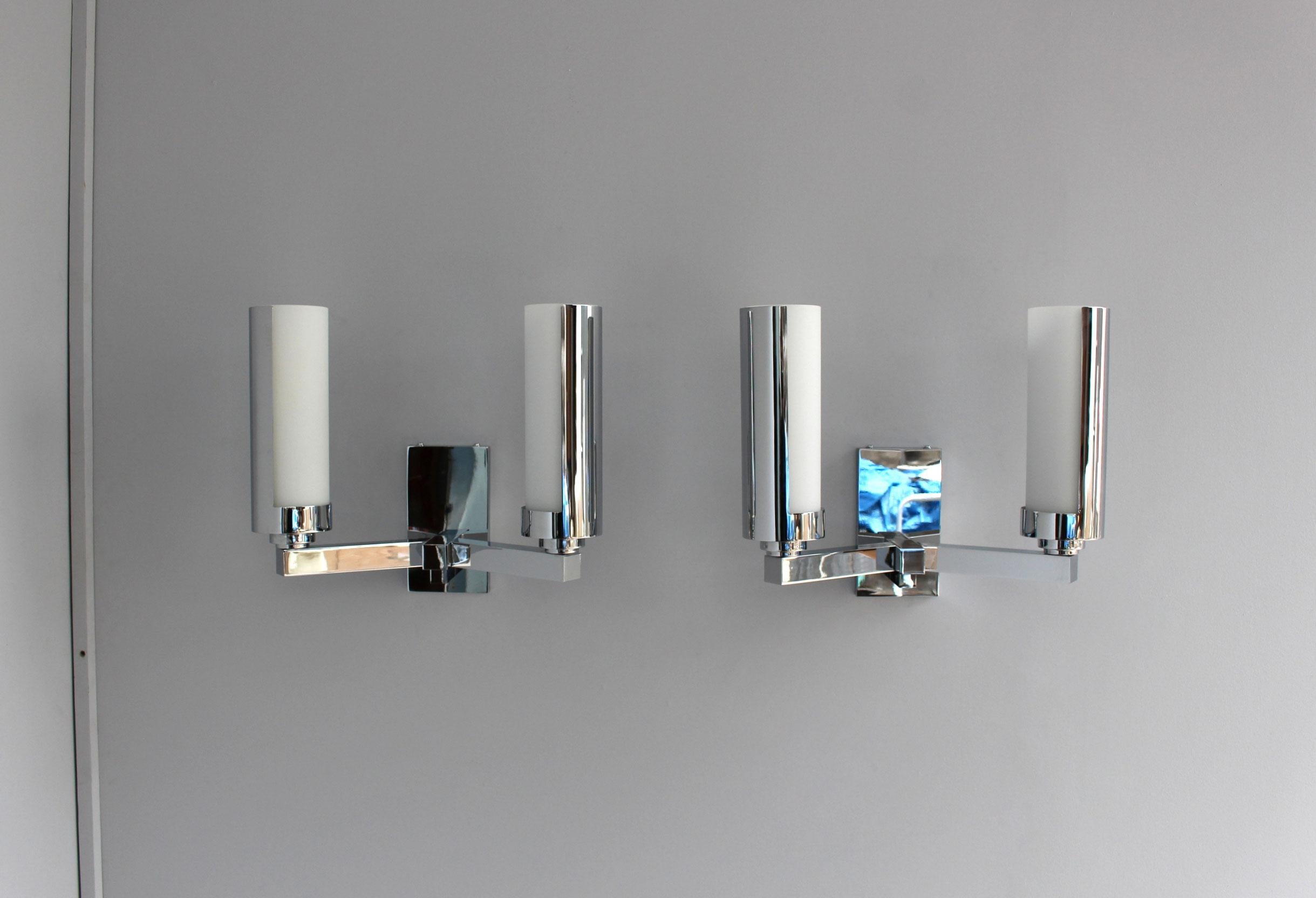 3 Fine French 1960s Chrome and Glass Sconces by Perzel For Sale 5
